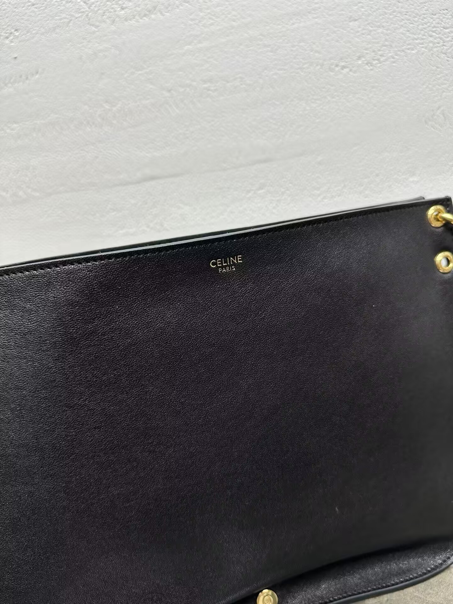 ce**e soft triomphe besace in S*pple shiny lambskin 34x25x13cm