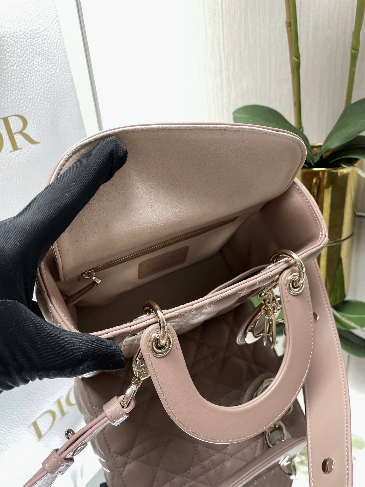 small lady D*or my abcD*or bag blush 8 x 6.5 x 3 inches