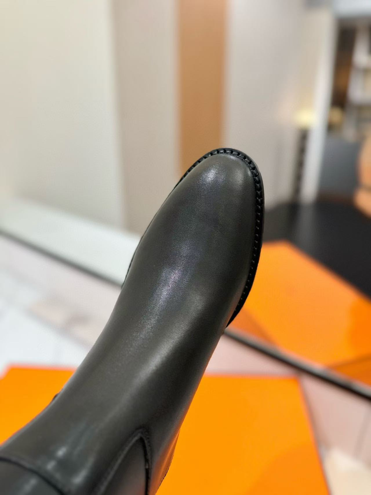 ua H**me5 jumping boots