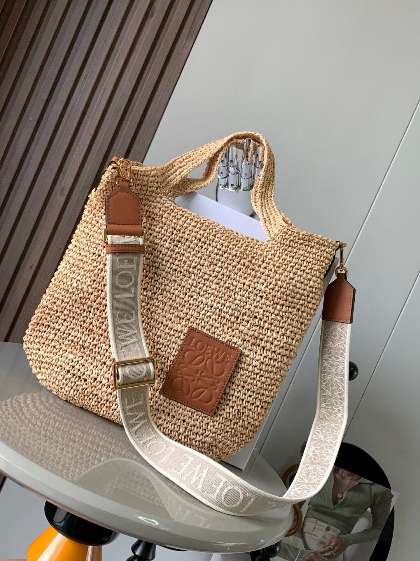 L0ew* mini slit raffia tote 30x30x8cm