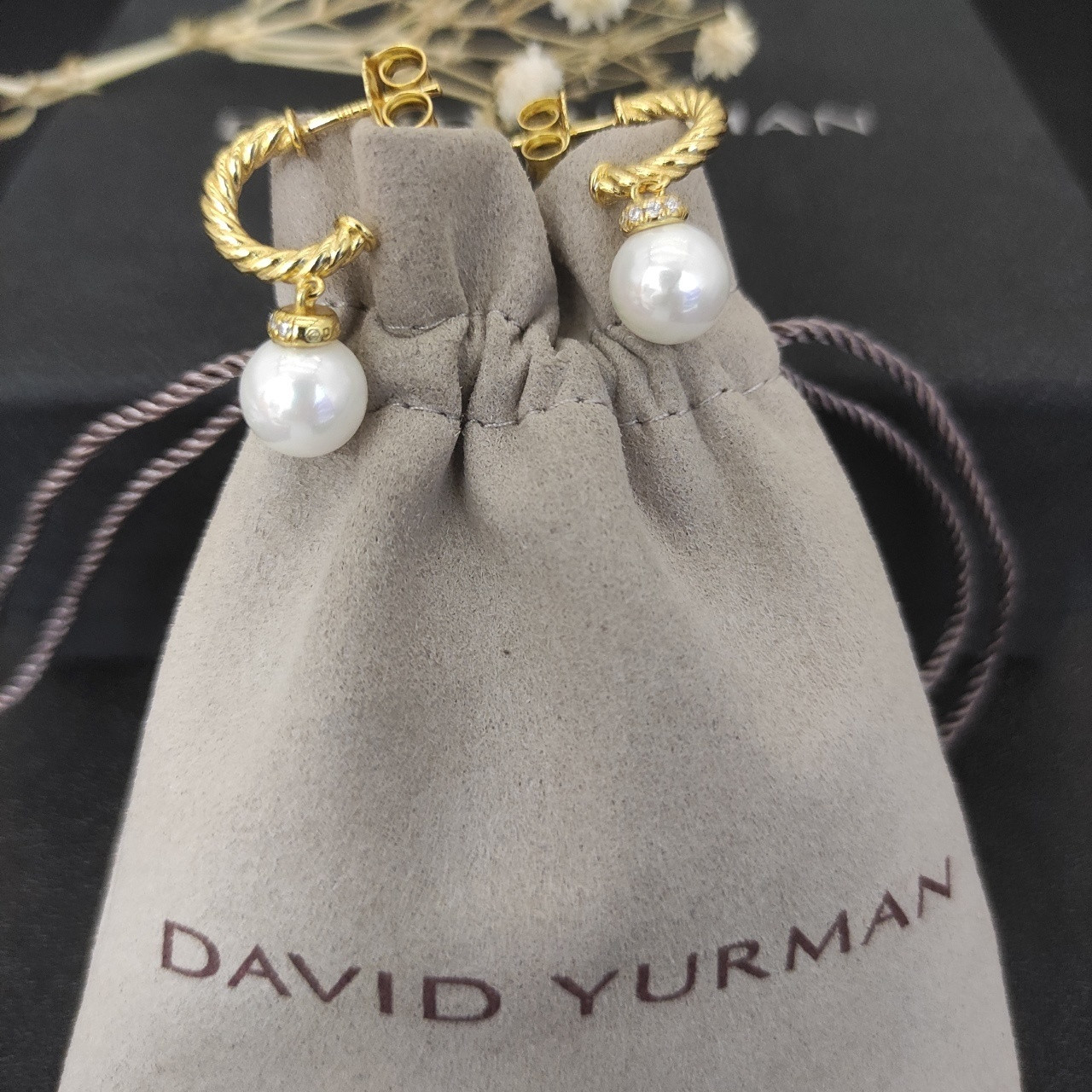dau1d Yvrm*n pearl earrings