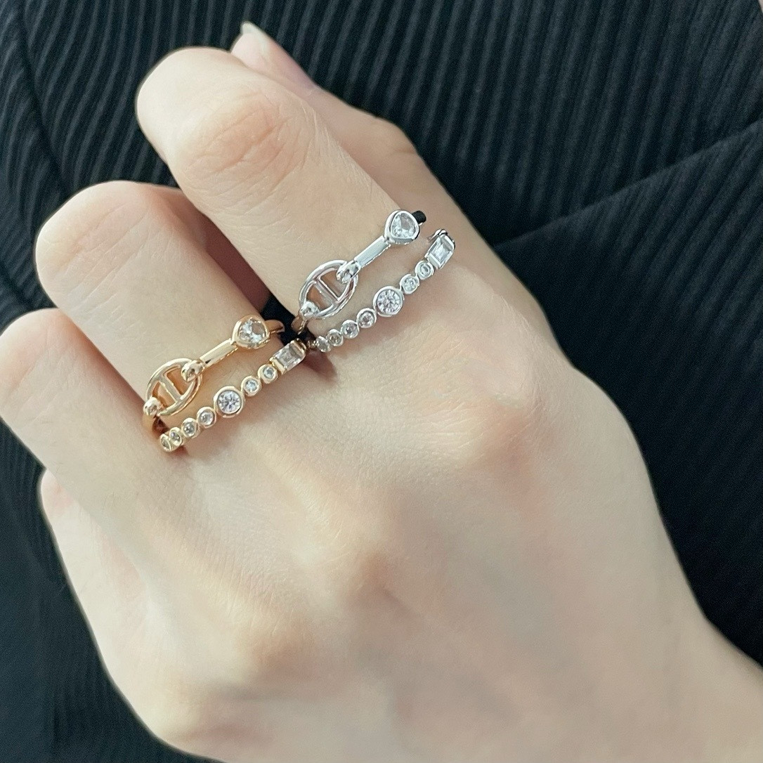 H**mes double-circle ring