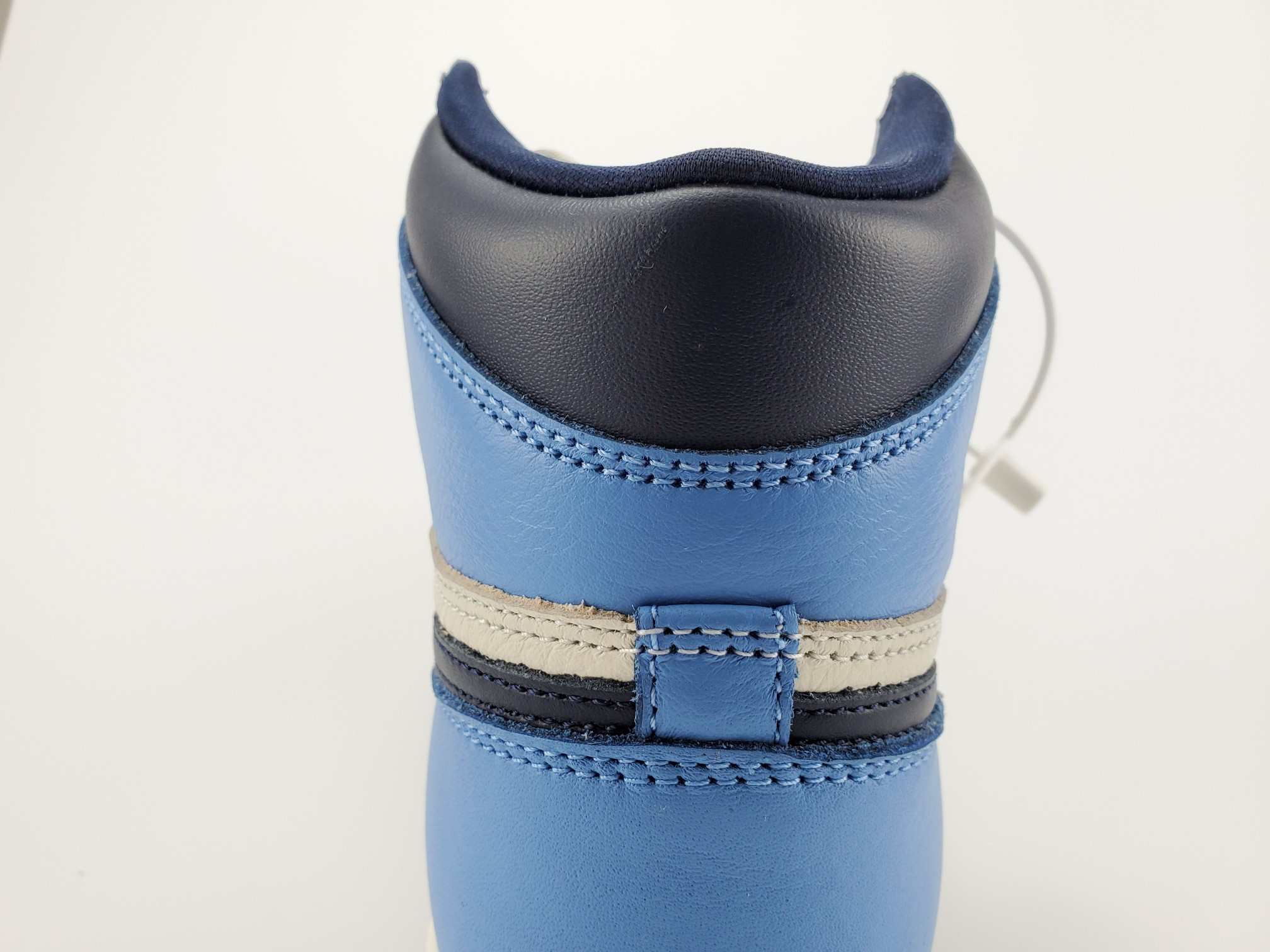 Air Jordan 1 Retro High  "Obsidian Blue"