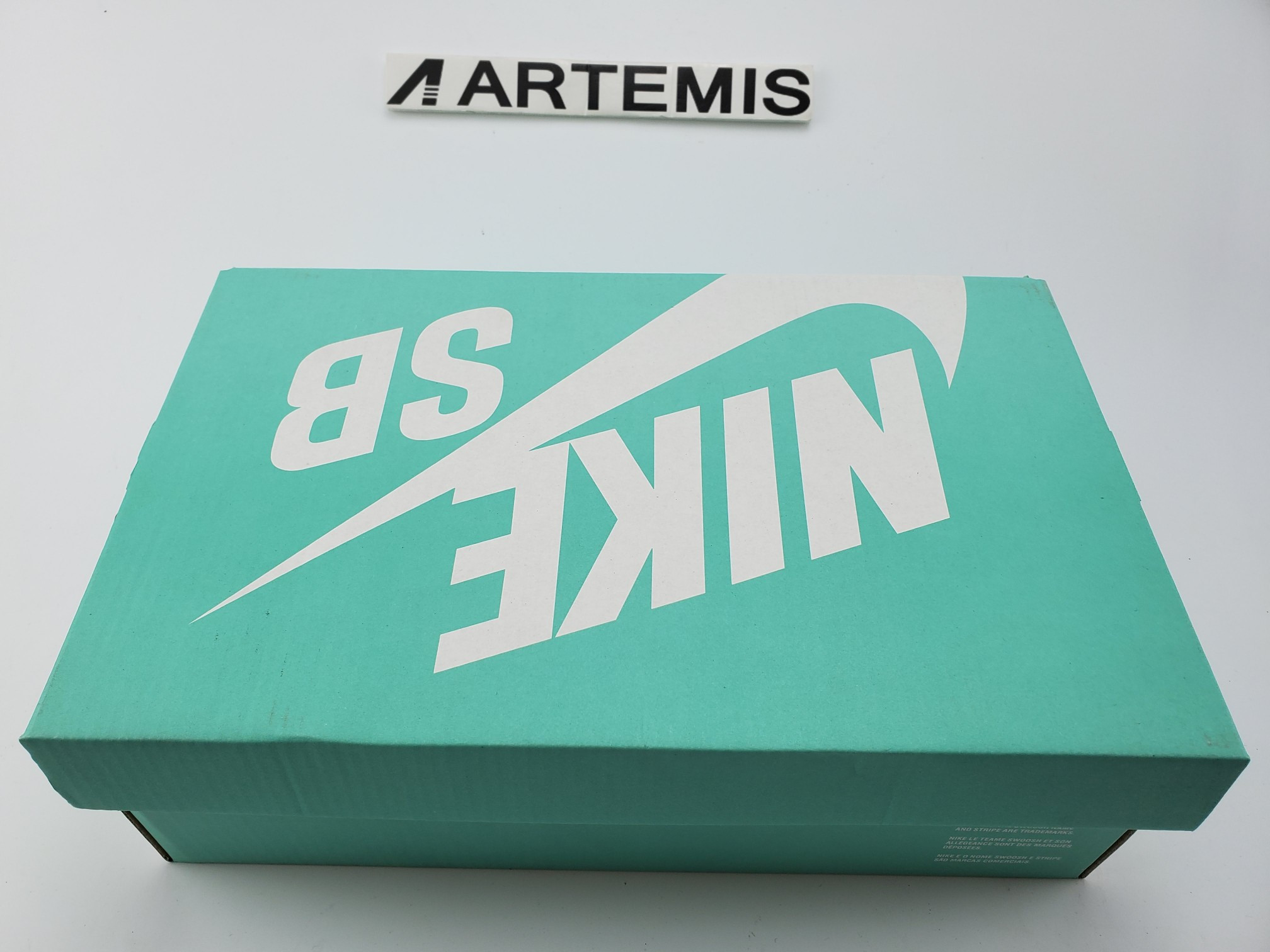 Nike SB Dunk Low Night of Mischief Halloween