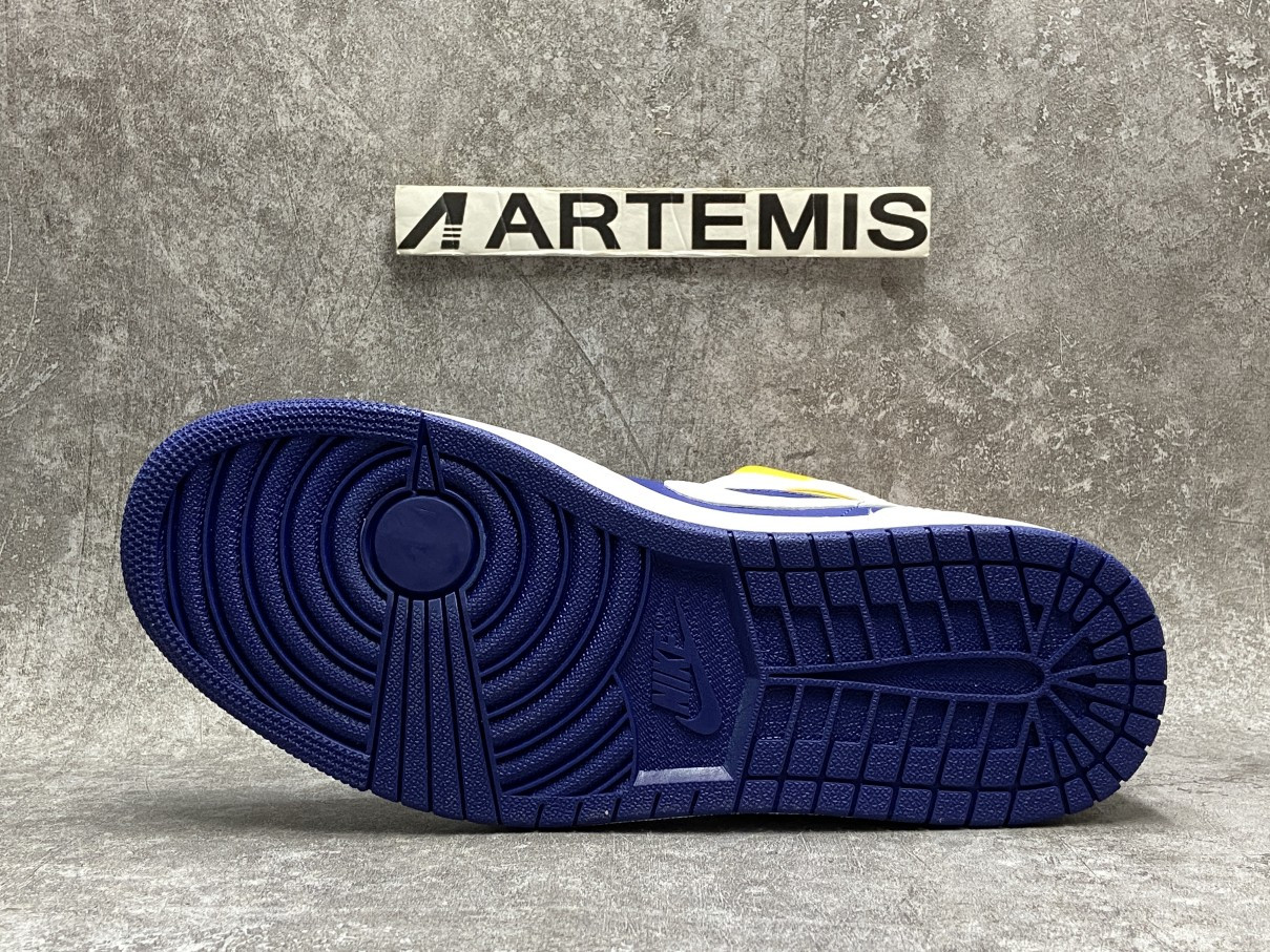 Air Jordan 1 Mid Royal Blue Laser Orange