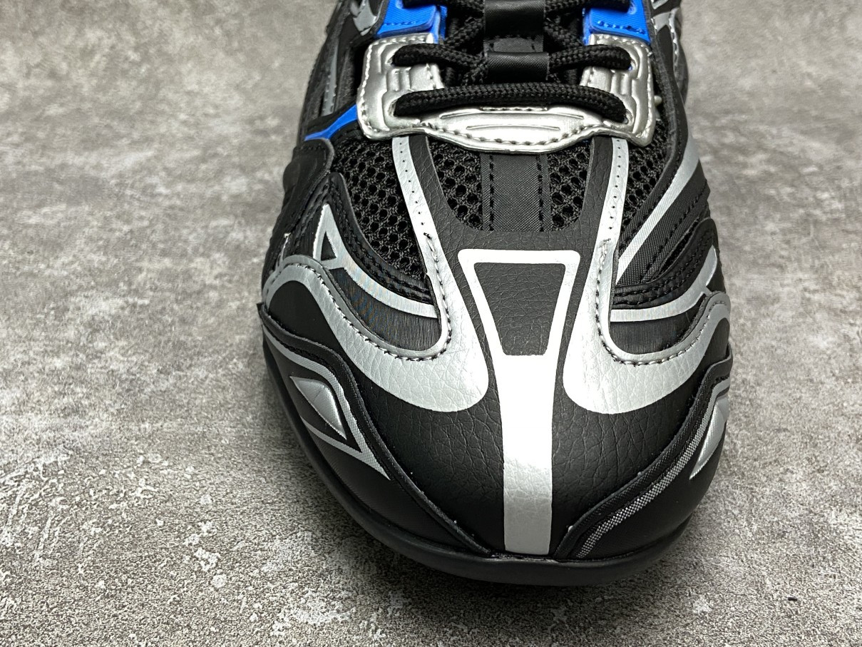 Balenciga Drive Sneaker 