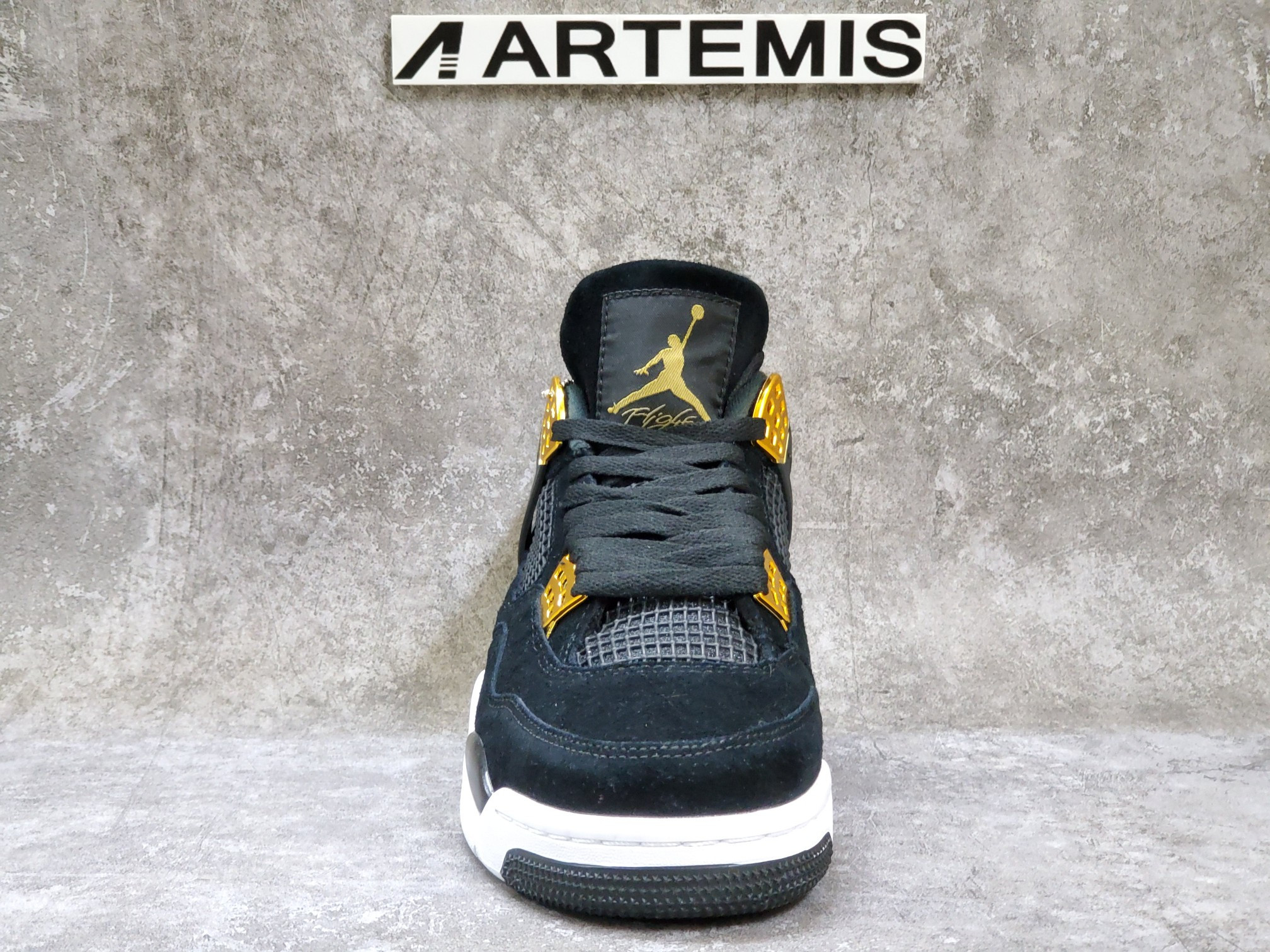 Air Jordan 4 Retro Royalty