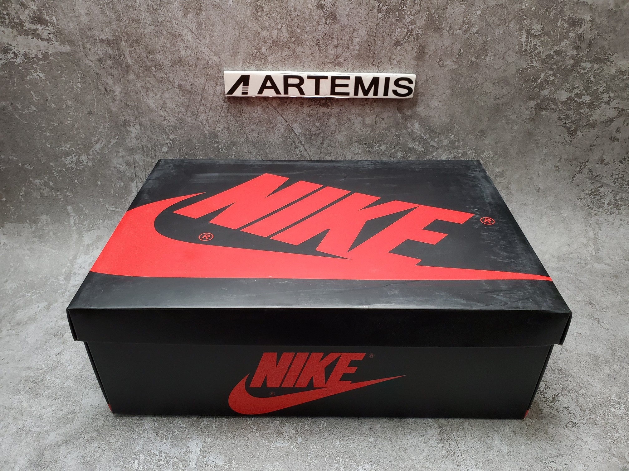 Air Jordan 1 Retro High Pine Green