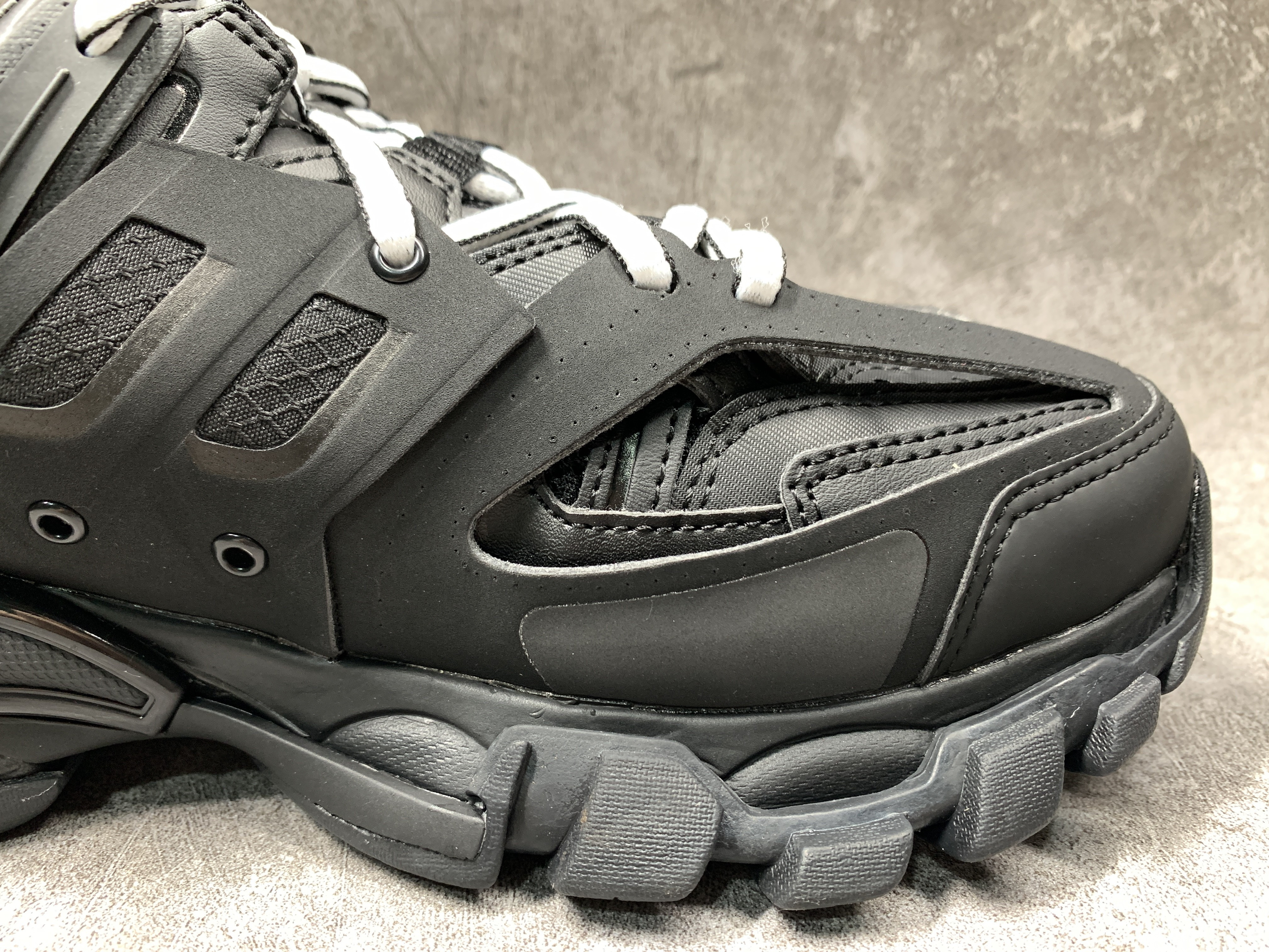 Balenciga Track Mule Black