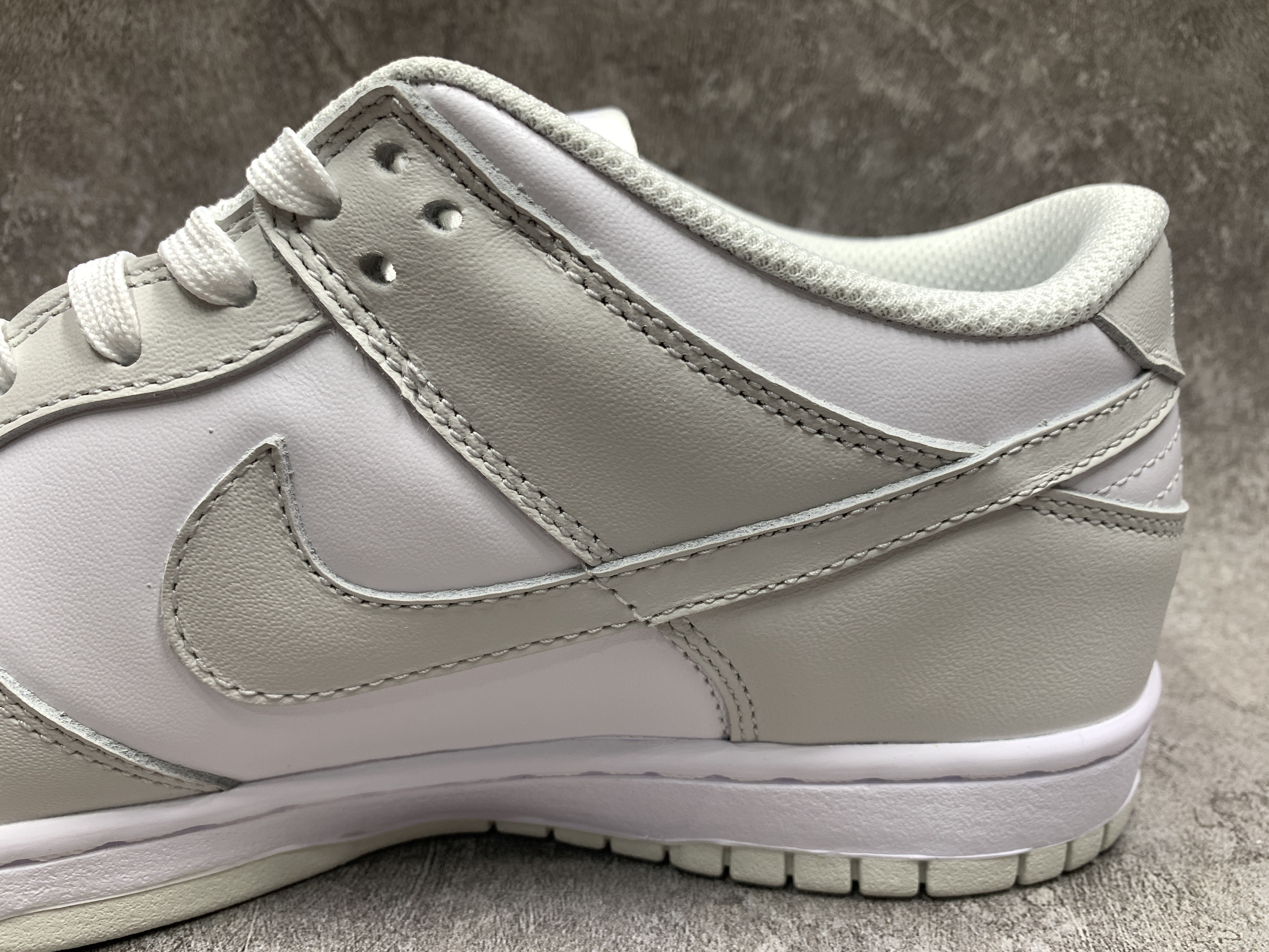 Nike Dunk Low Photon Dust