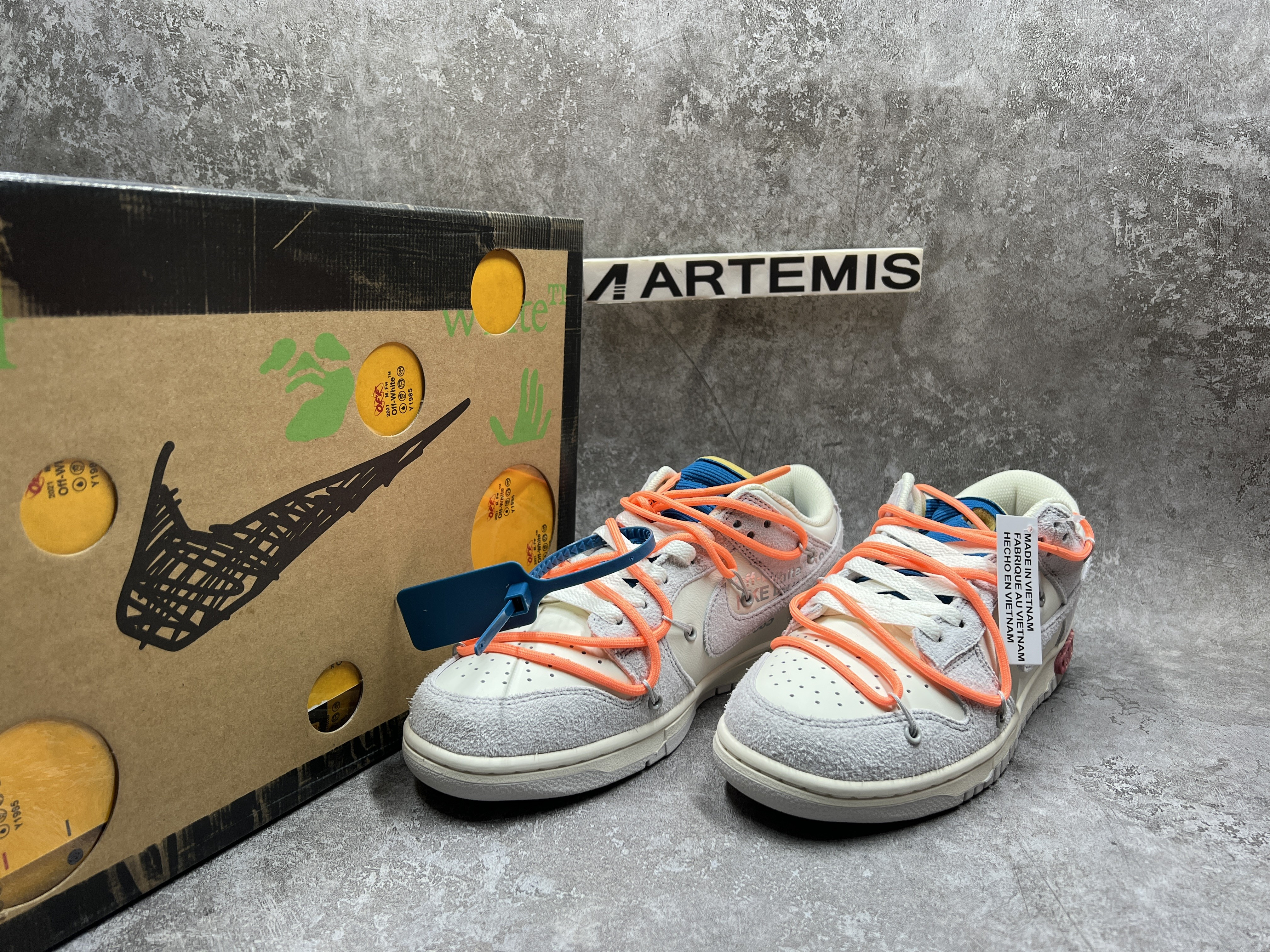 Nike Dunk Low Off-White Lot 19