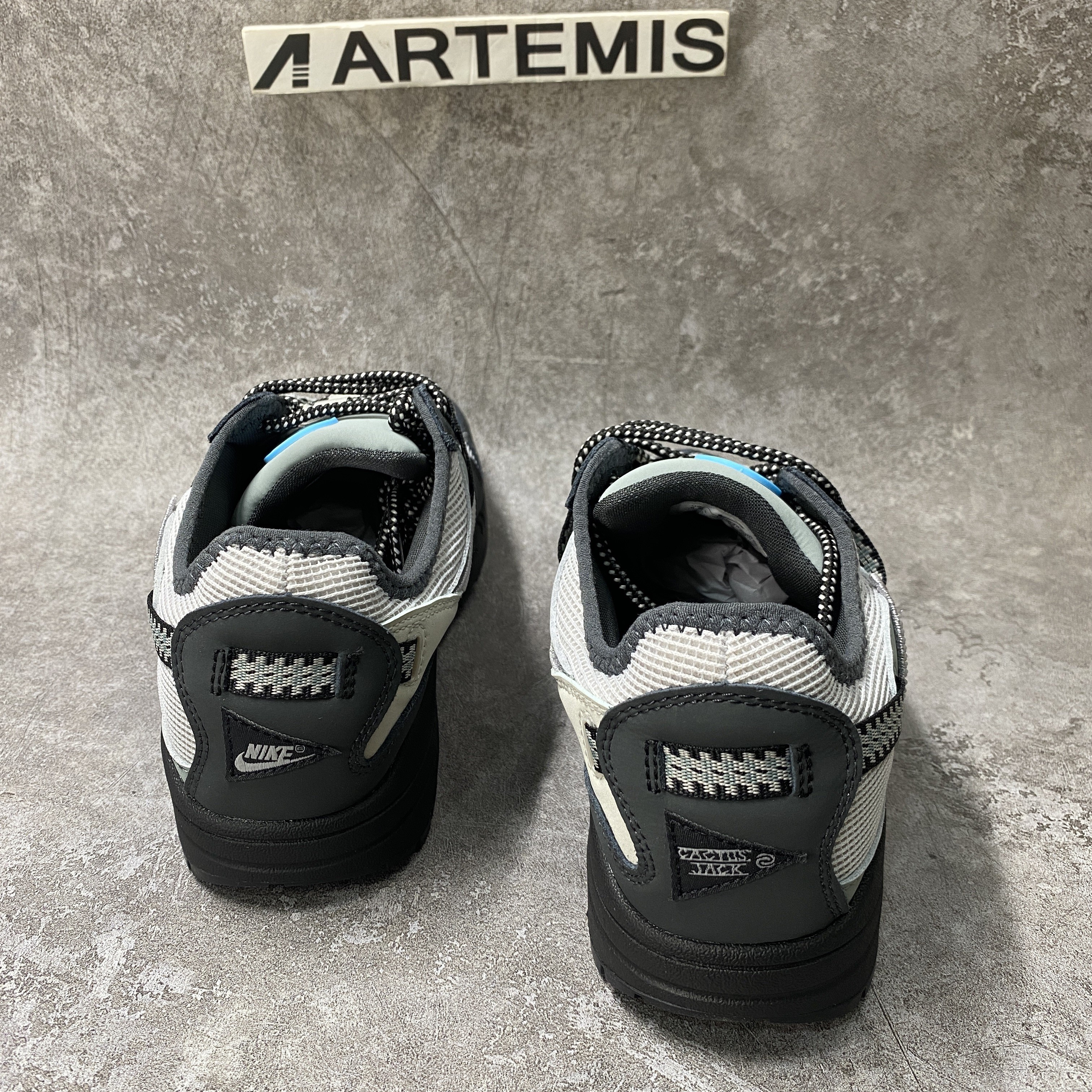 Nike Air Max 1 X Travis Scott Cave Stone