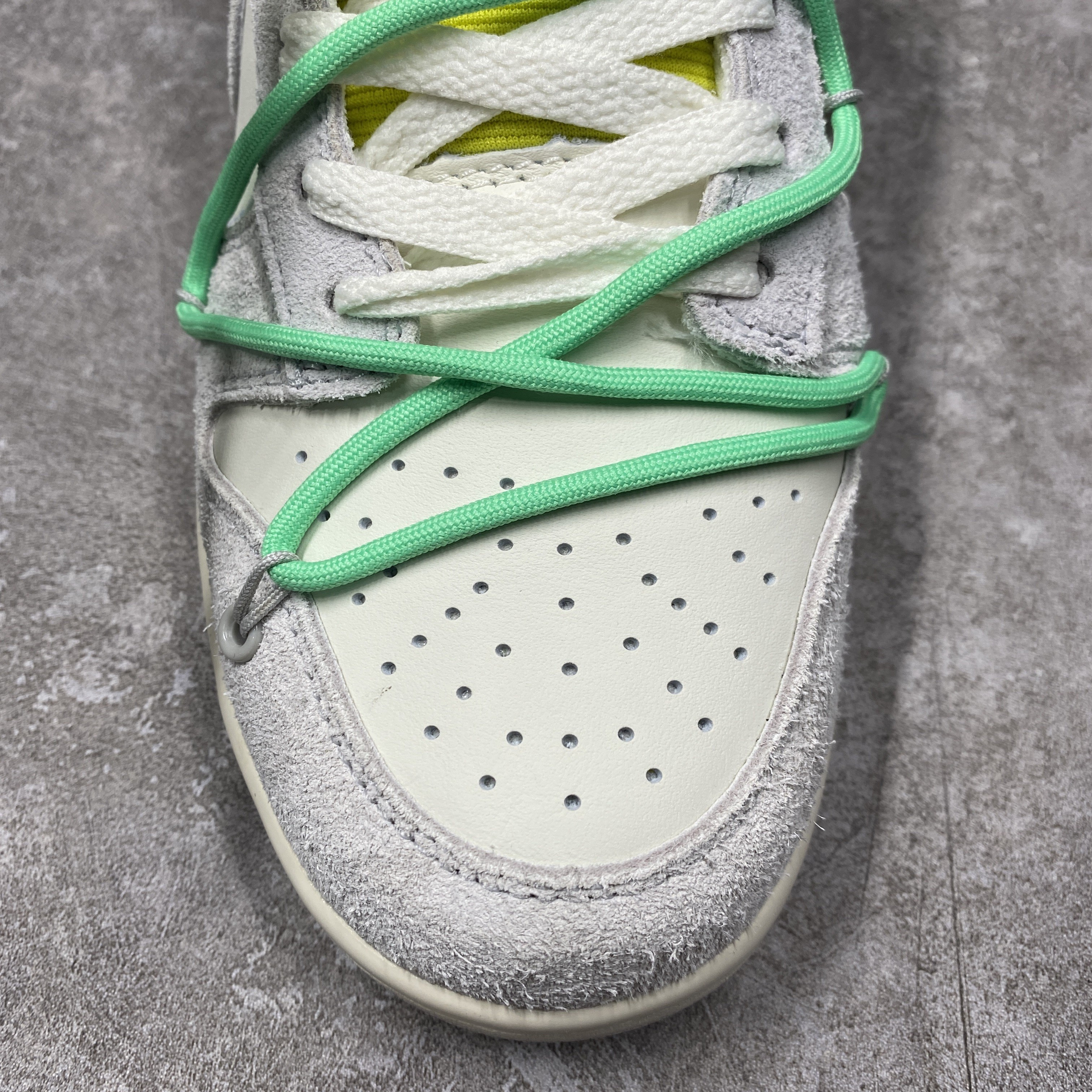 Nike Dunk Low Off-White Lot 14