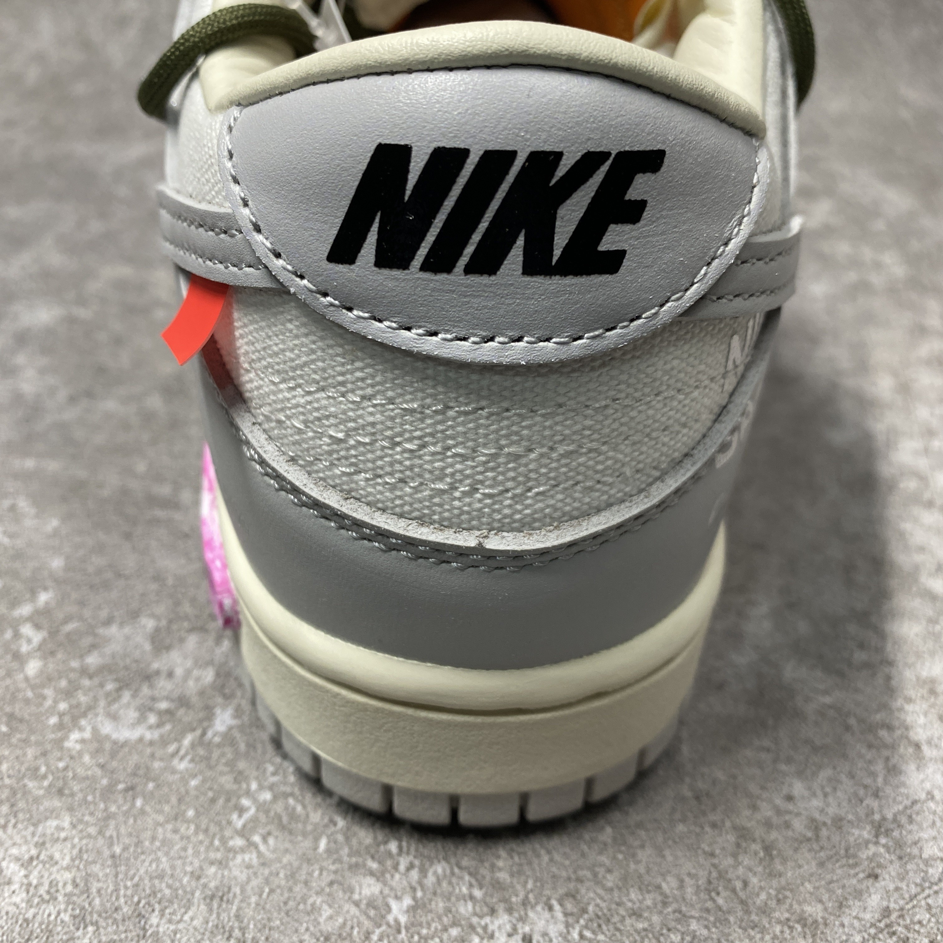 Nike Dunk Low Off-White Lot 22