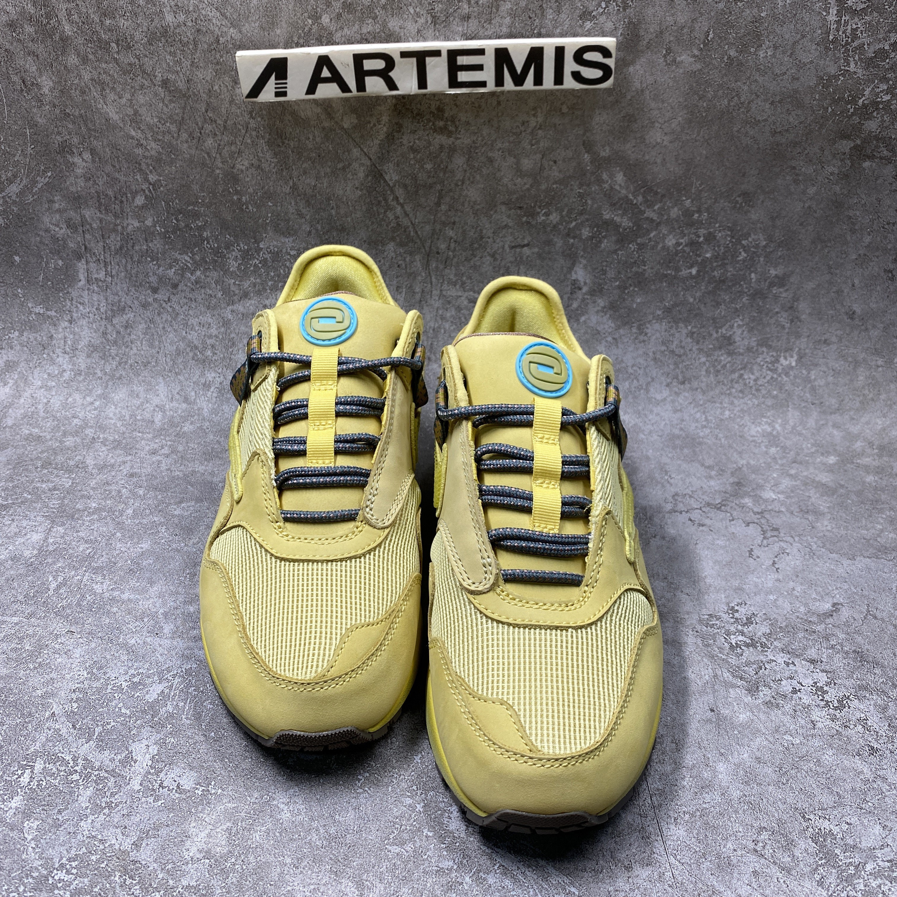 Nike Air Max 1 Travis Scott Cactus Jack Saturn Gold