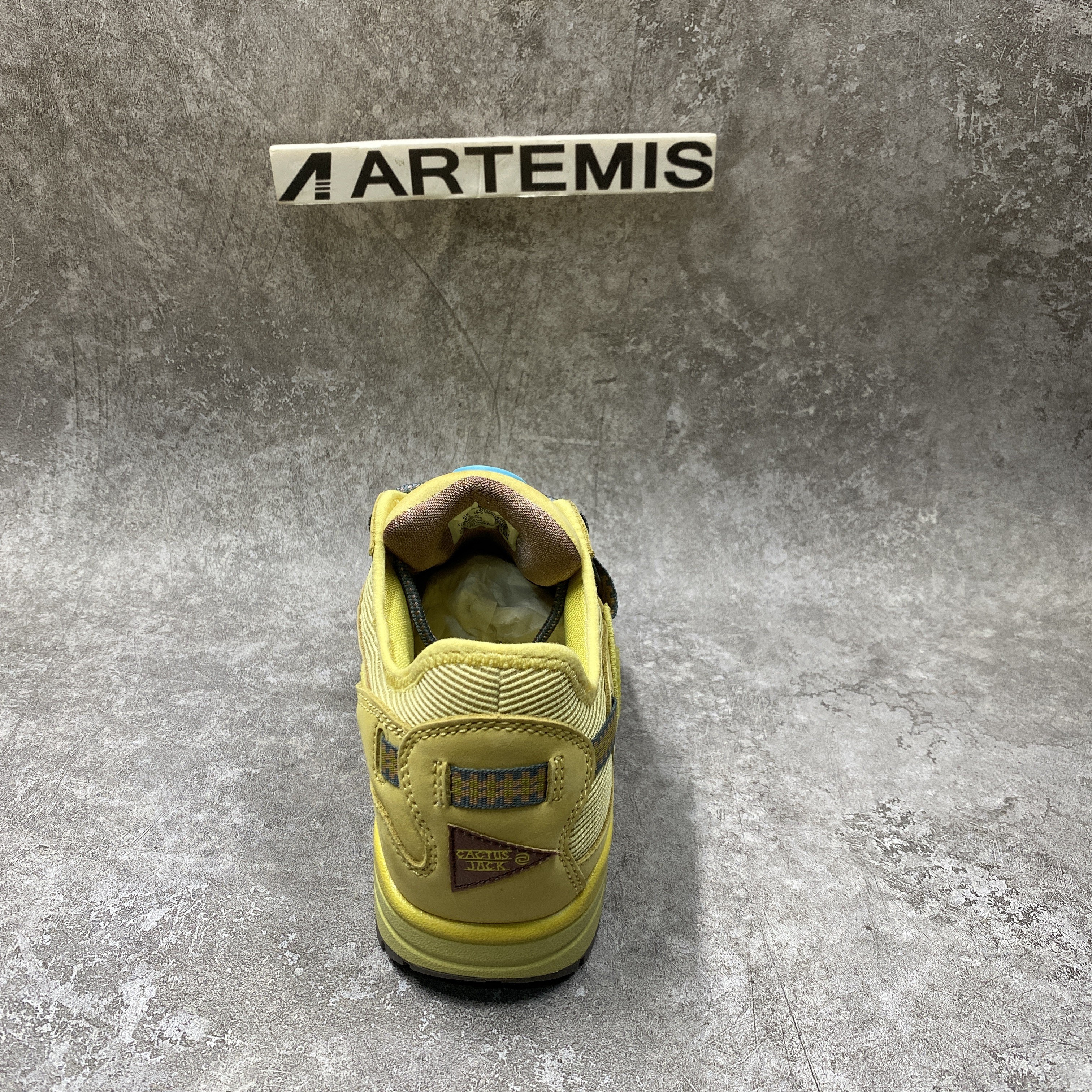 Nike Air Max 1 Travis Scott Cactus Jack Saturn Gold