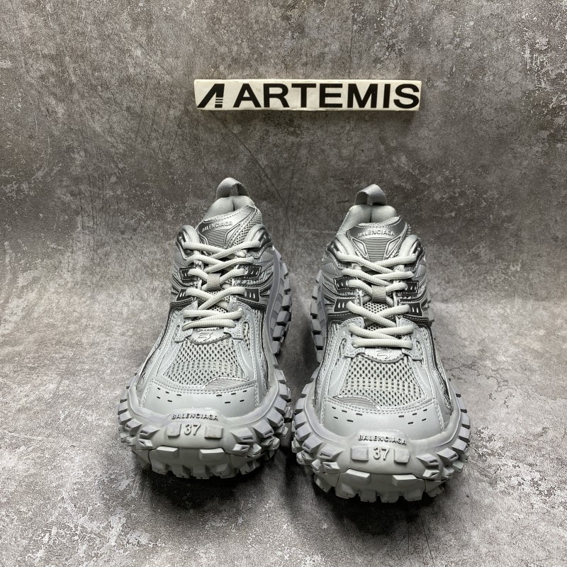 Balenciga Defender Grey