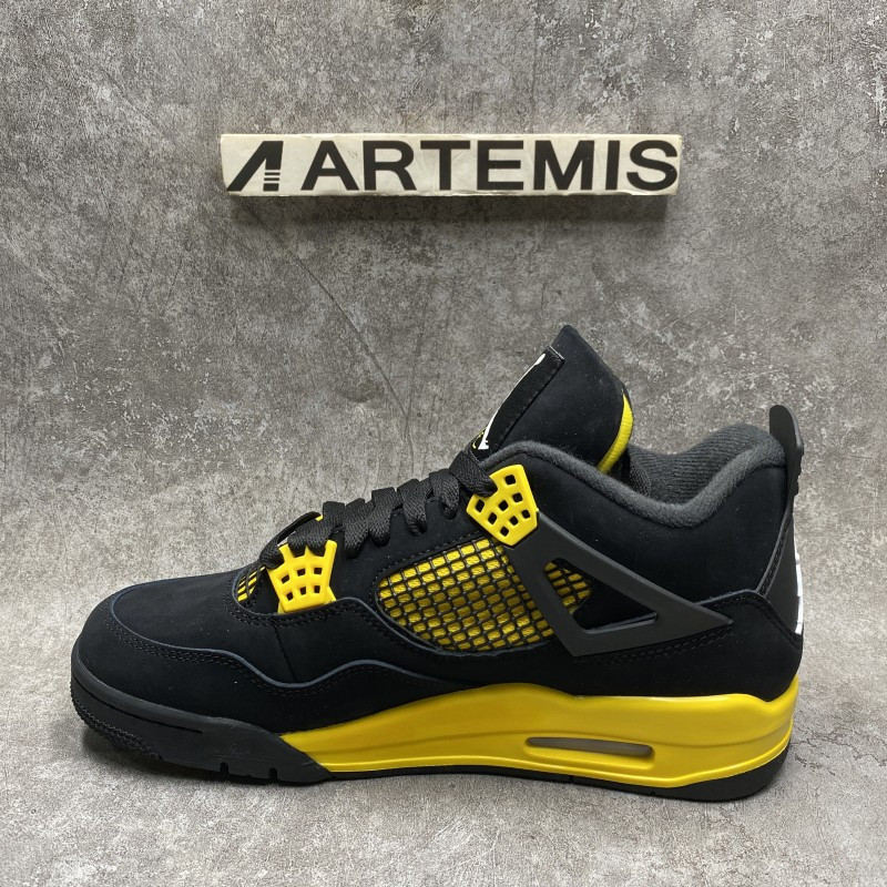 Air Jordan 4 Retro Thunder