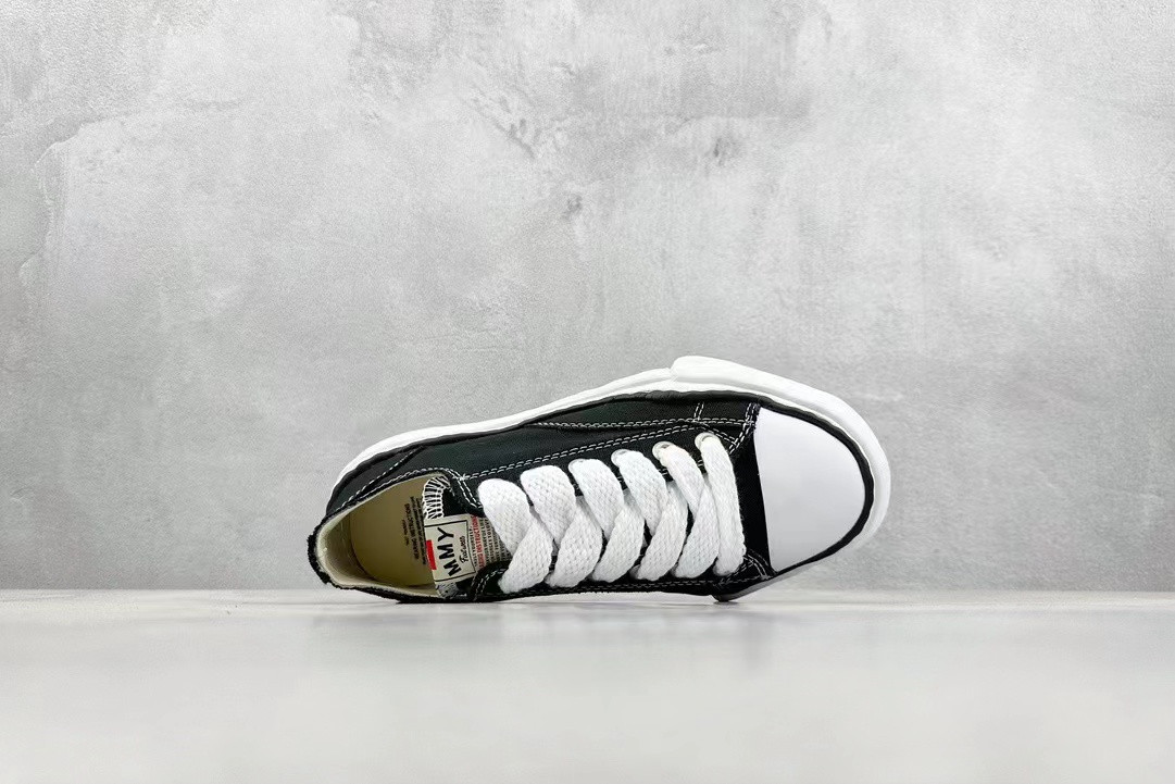 ua Ma*s*n mihara yasuhiro peterson low canvas black