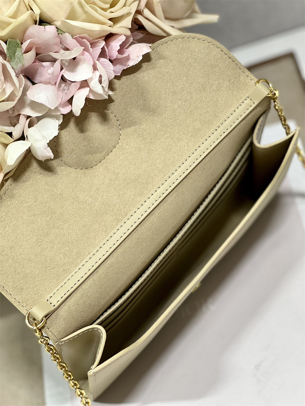 D*or bobby east-west pouch with chain latte smooth calfskin apricot