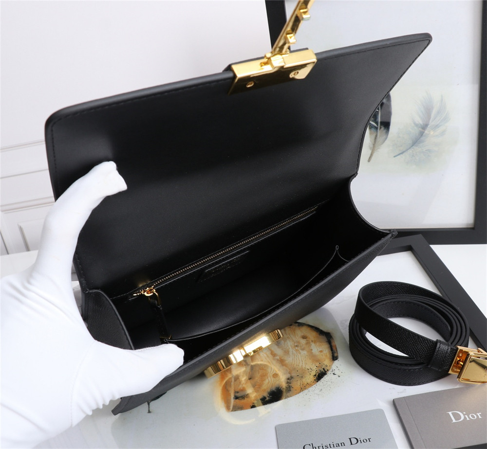 D*or 30 montaigne chain bag grained black