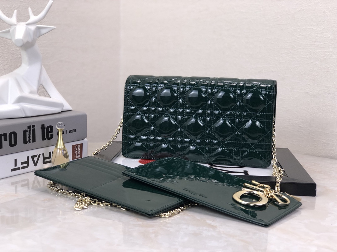 lady D*or pouch dark green patent cannage calfskin 8.5 x 4.5 x 1 inches