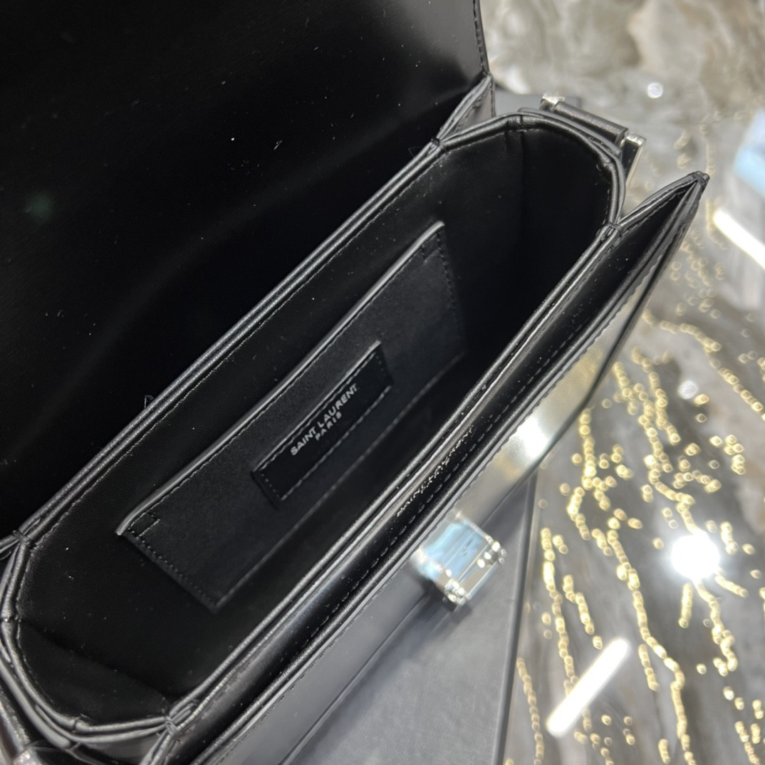 Y*L solferino small in glazed leather  7.4 x 5.1 x 1.9 inches