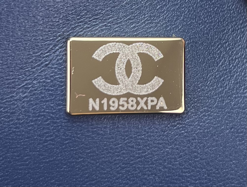 Ch*el mini classic 11.12 handbag tweed & gold-tone metal 4.7 × 7.8 × 2.3 in