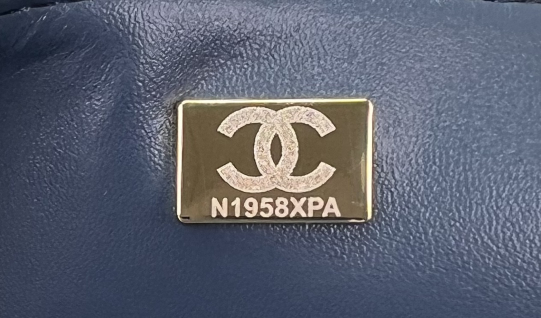 Ch*el mini classic 11.12 handbag tweed & gold-tone metal 4.7 × 7.8 × 2.3 in