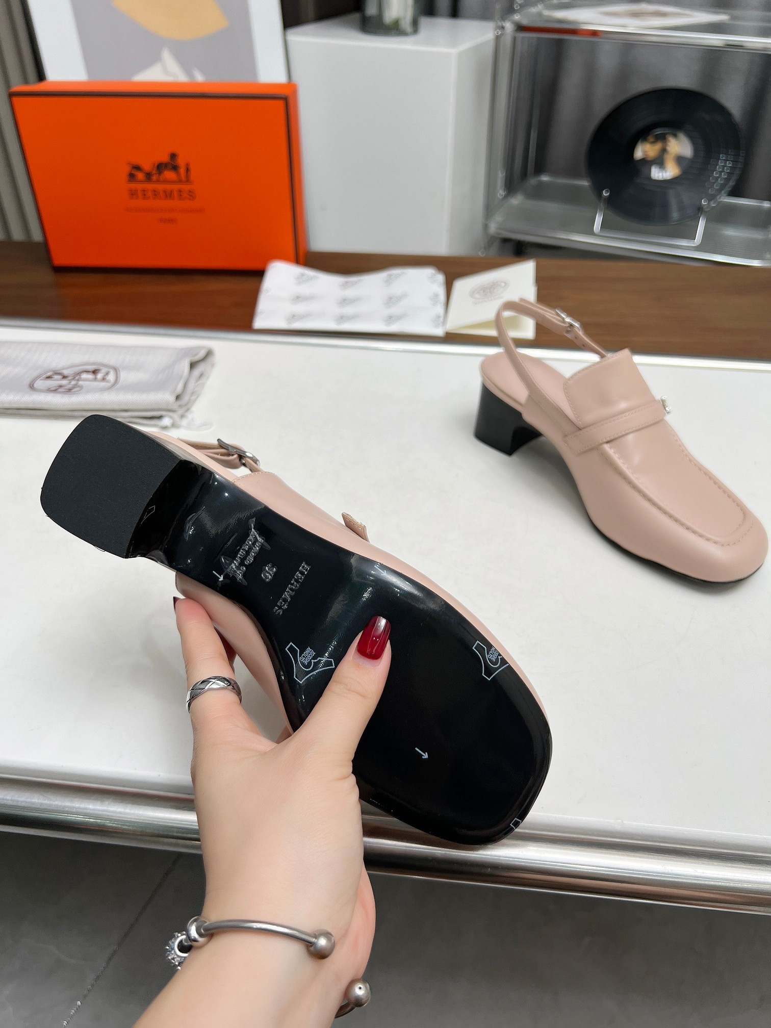 ua H**me5 infinie 50 pump