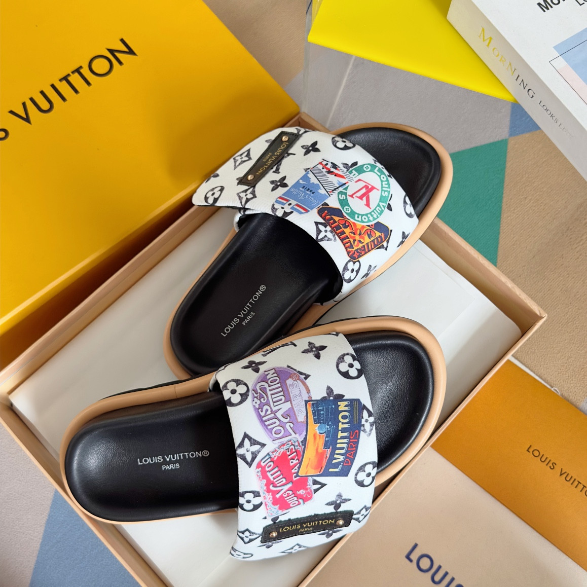 LV Pool Pillow Flat Comfort Mule