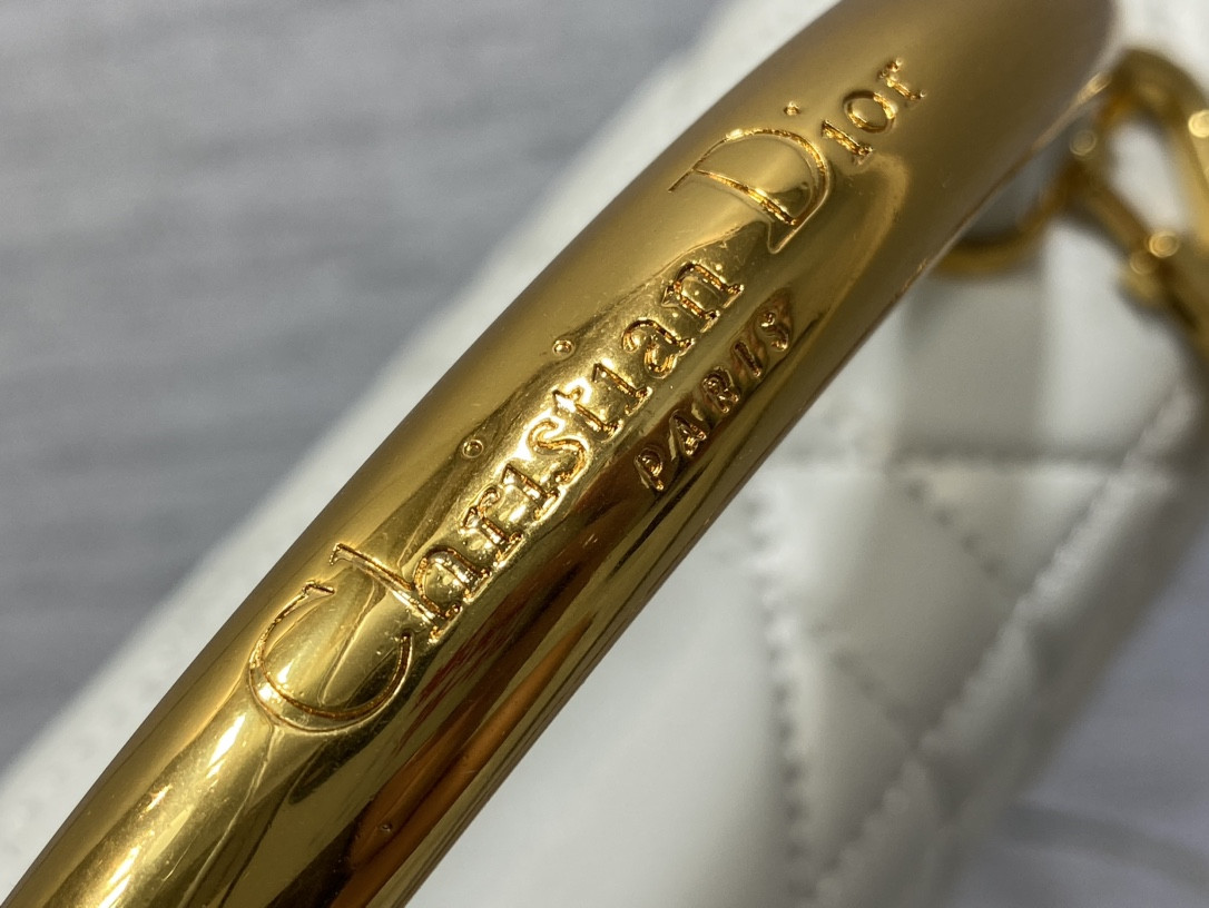 D*or medium D*or ange bag latte macrocannage calfskin 26 x 17 x 9 cm