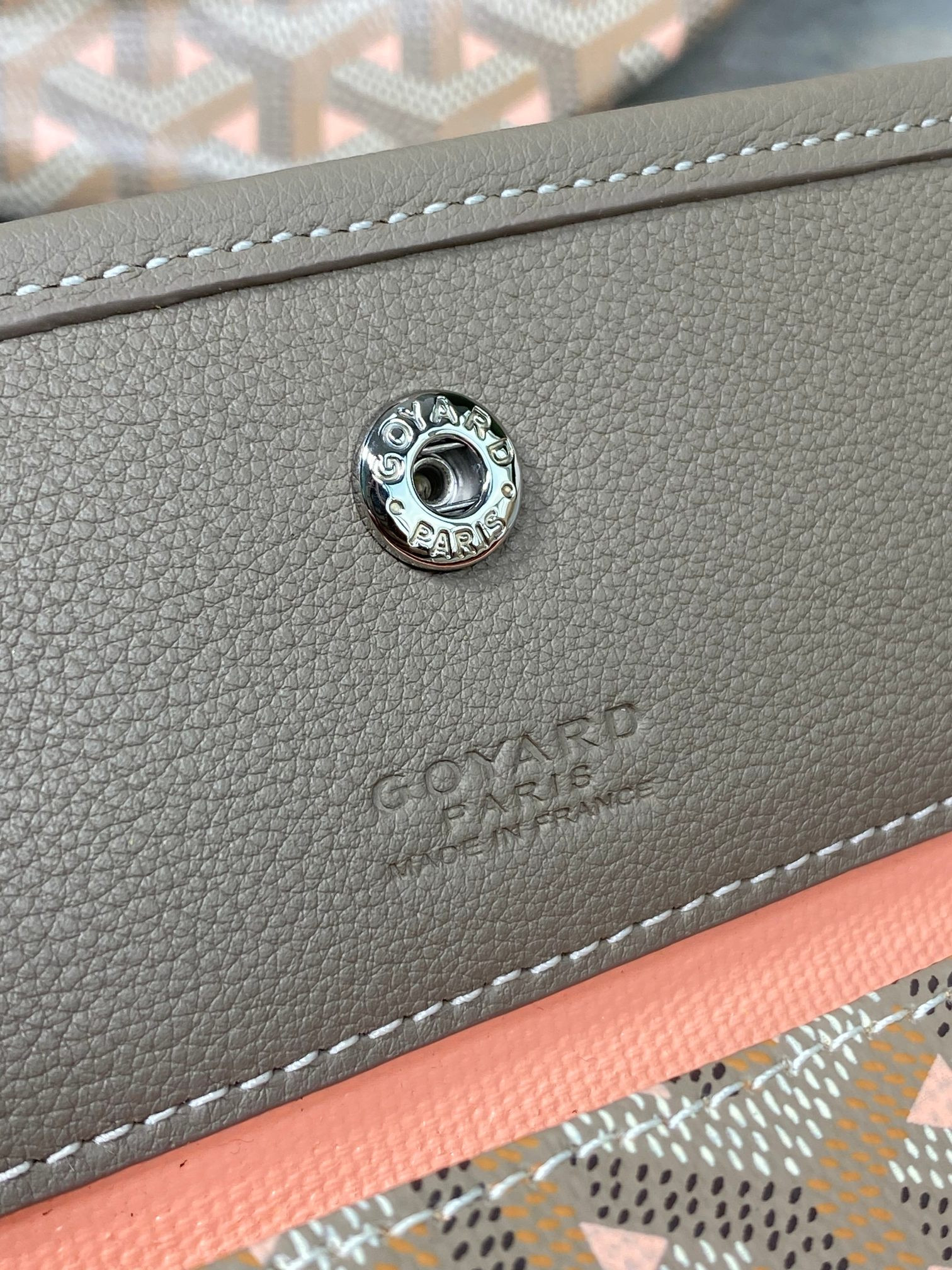 Go*ard small saint l0*is bag 28 cm x 15 cm x 34 cm