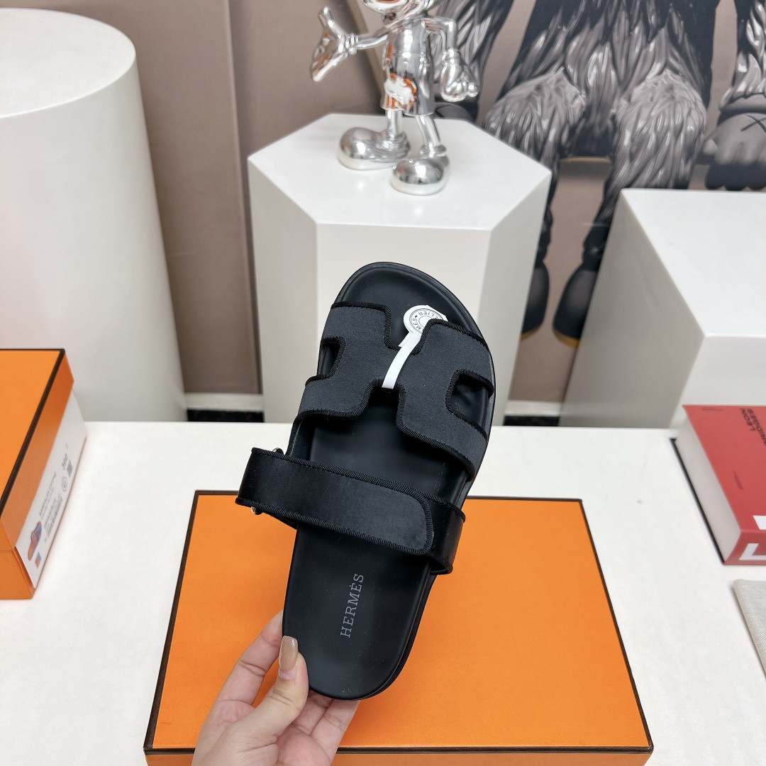 ua H**me5 chypre sandal