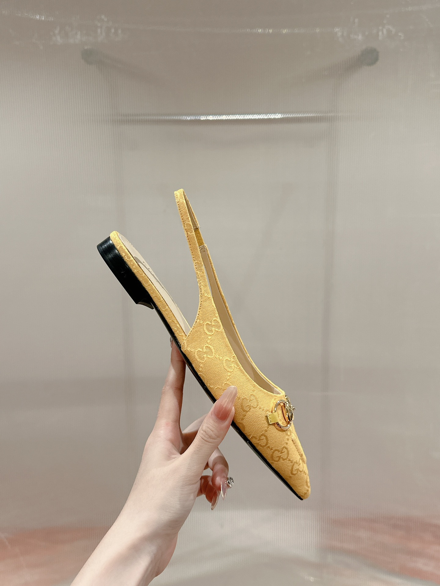 ua G*u*i horsebit slingback flat