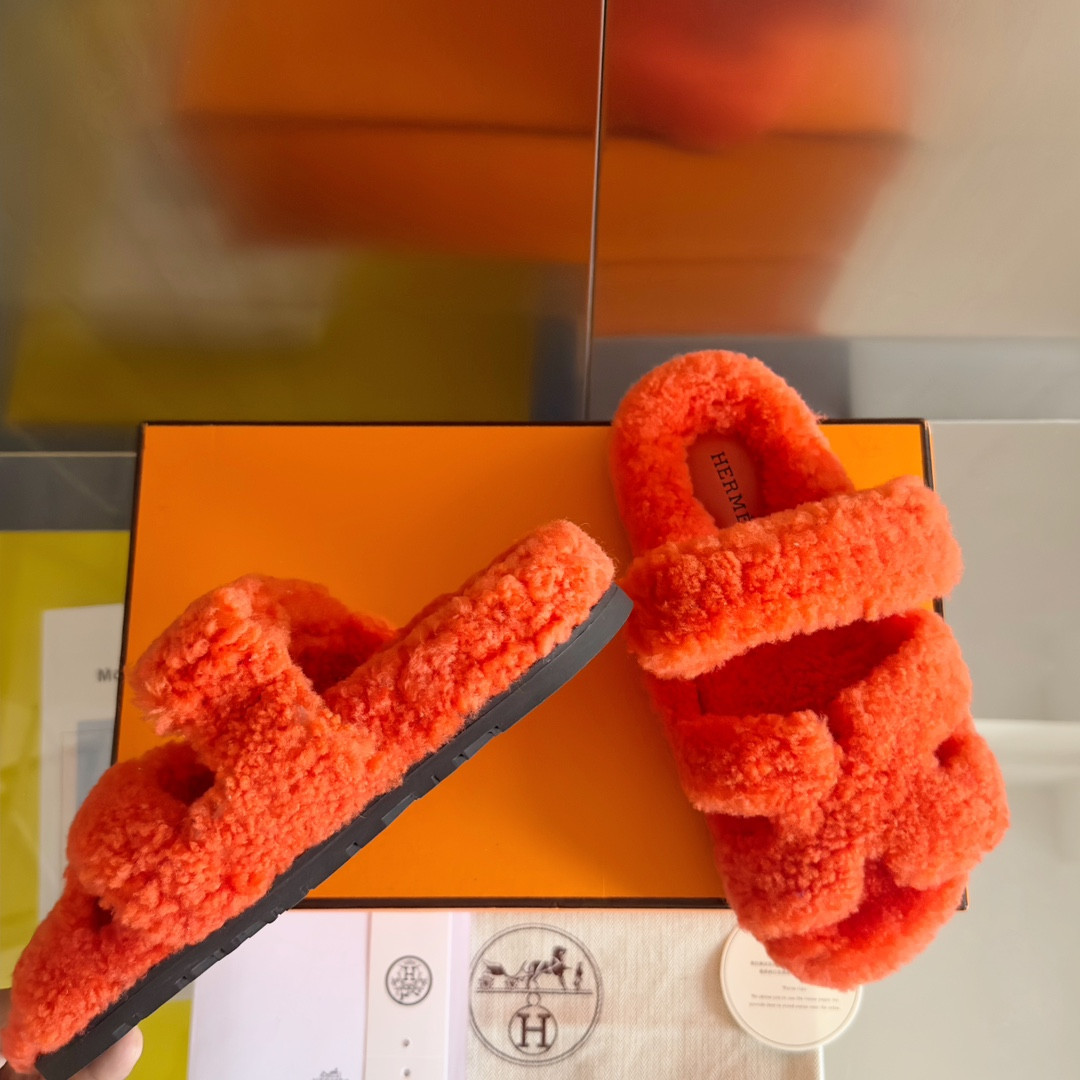 ua H**me5 chypre sandal