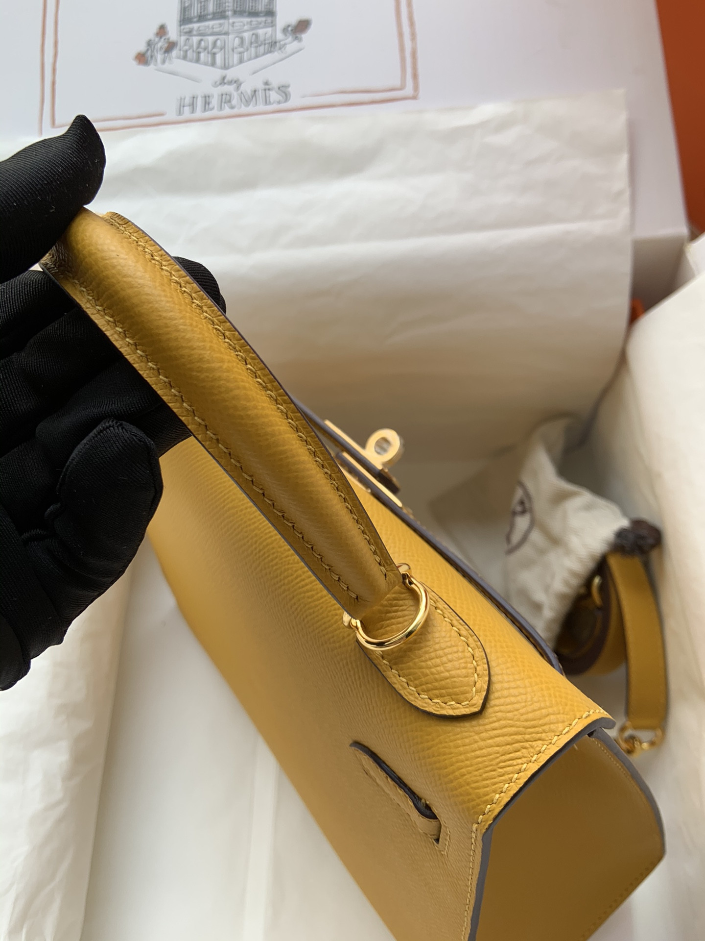 HERMÈS Kelly Gold-tone Hardware 25 28