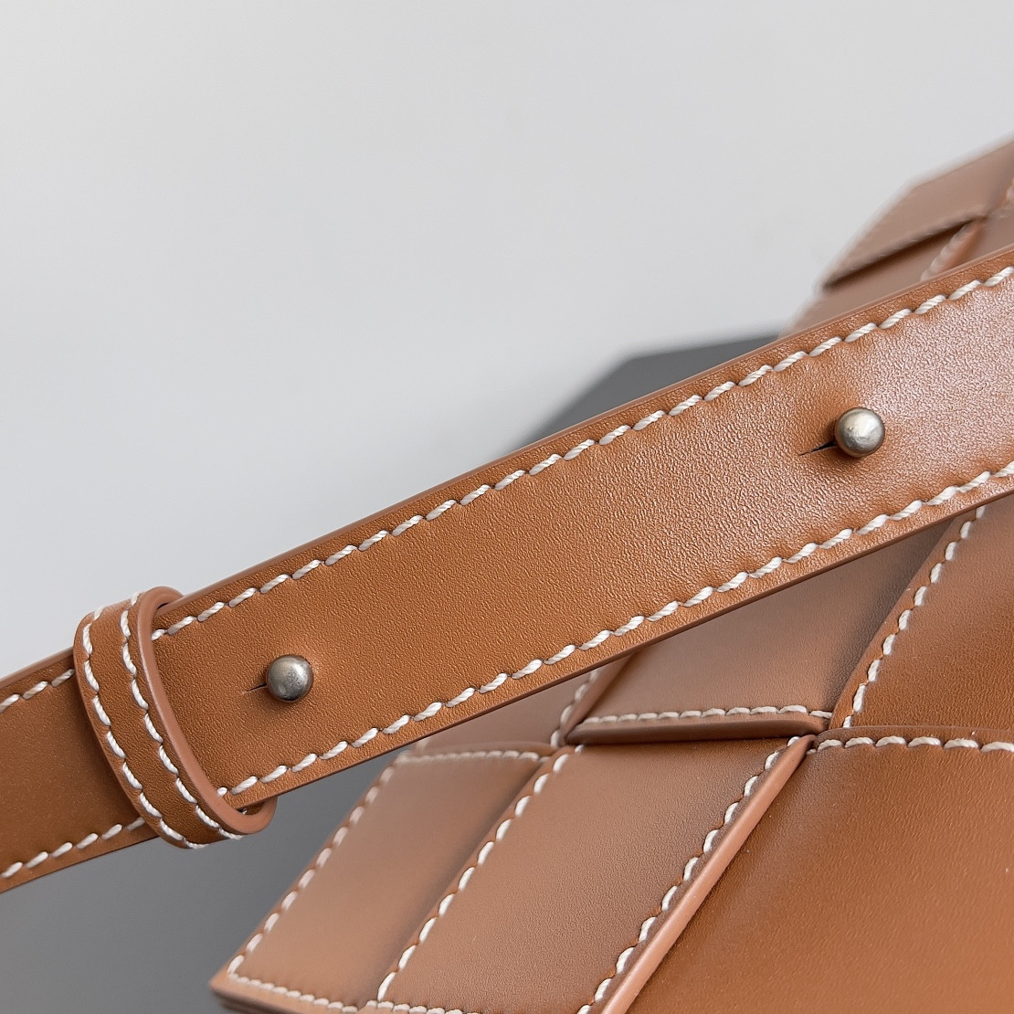 bo*te*ga Ve*ne*ta cassette 15x23x5cm