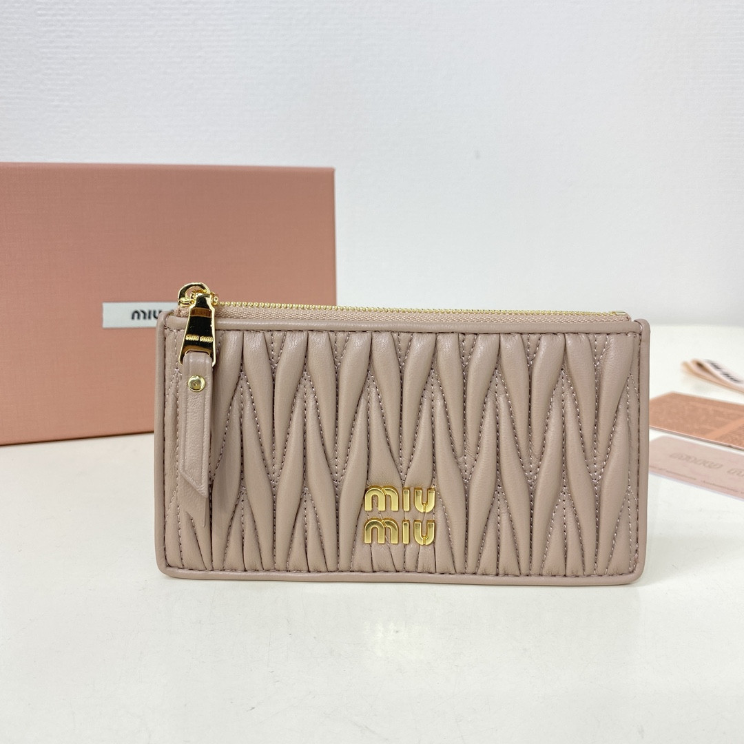 Miu Miu Matelassé nappa leather card holder 8X15cm
