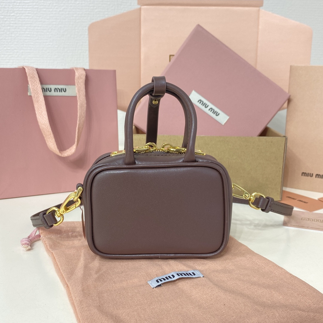 Miu Miu Leather micro bag 7x11x4cm