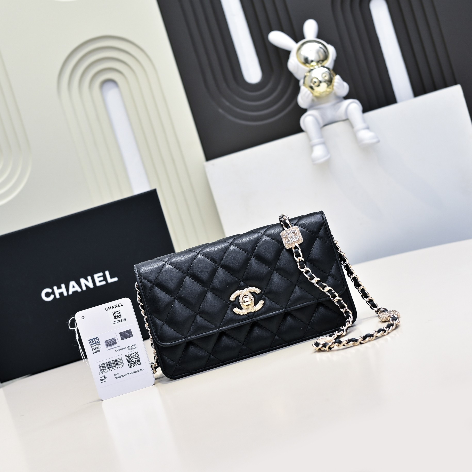 Ch*el clutch with chain 11x18.5x6cm