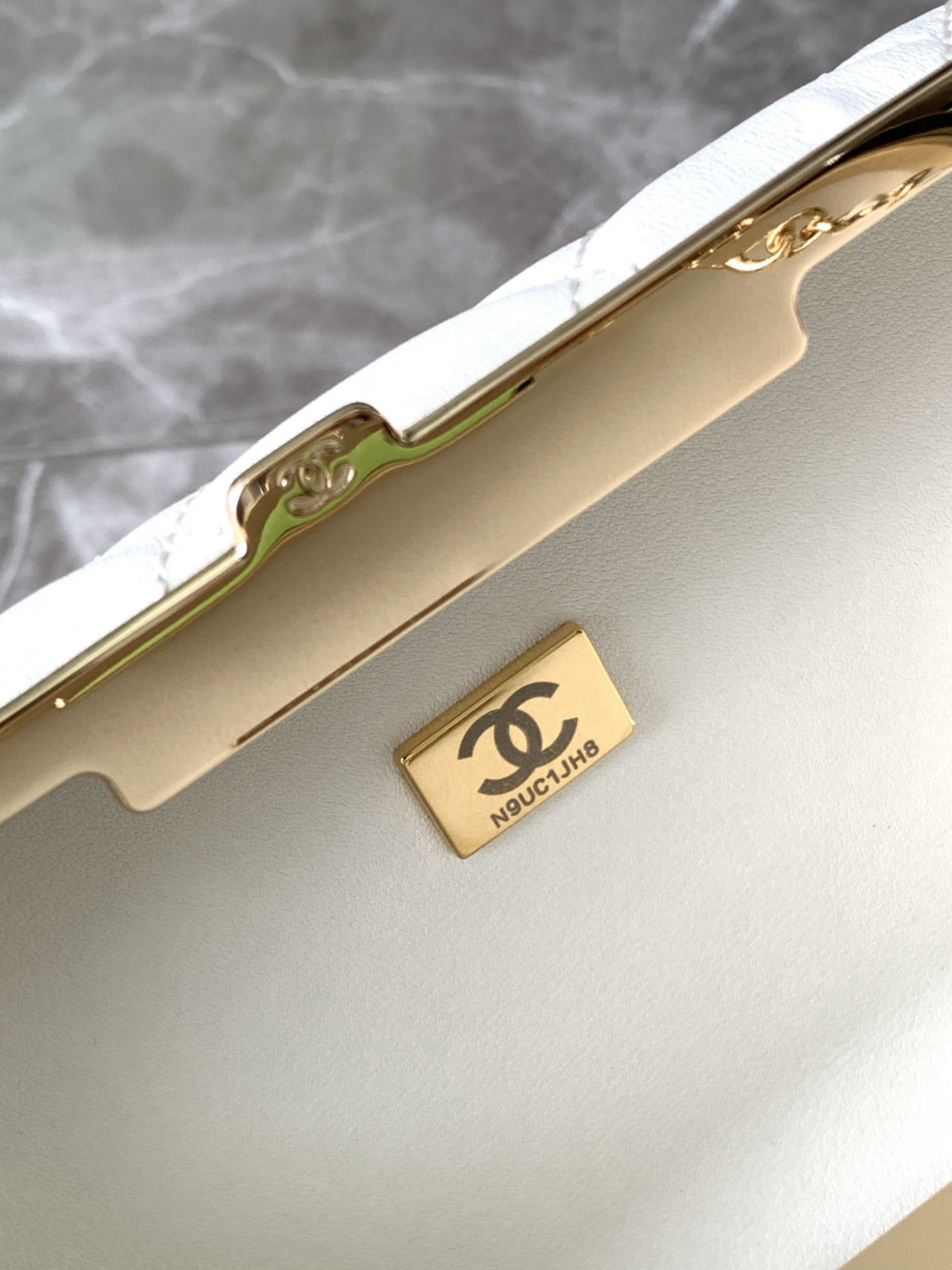 Ch*el clip bag 13x18x5cm