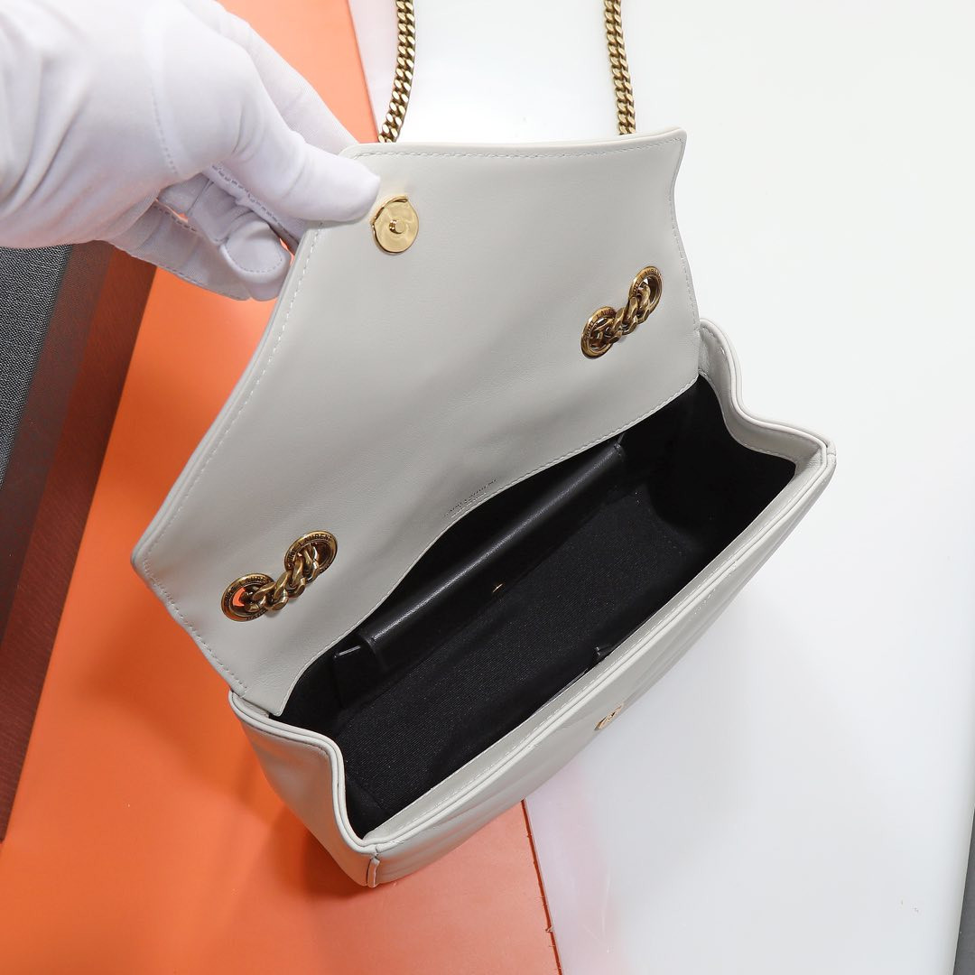 Y*L loulou small in matelassÉ lambskin 24x14x6cm