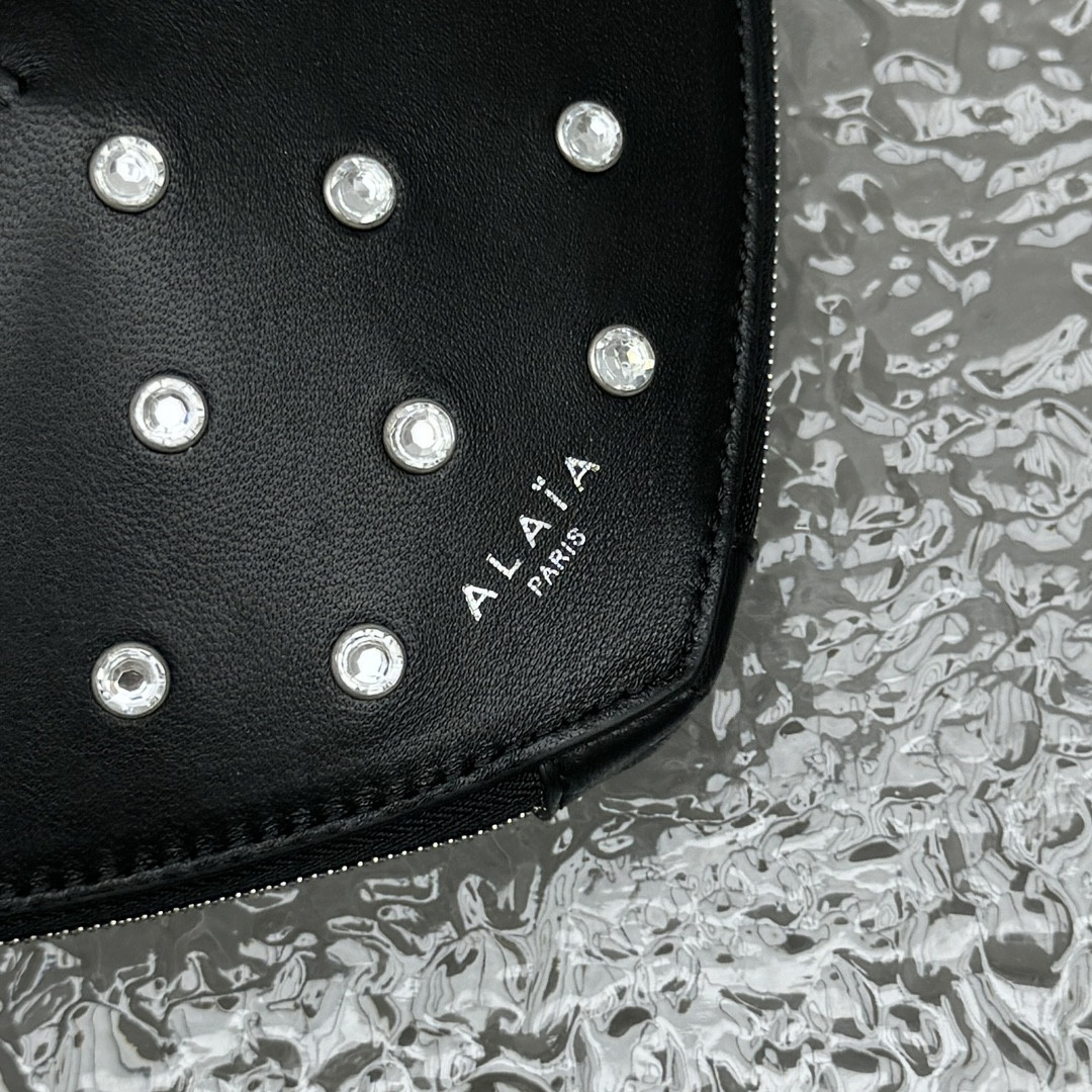 ALAÏA Le Coeur Heart Bag 18.5x20.5x5cm