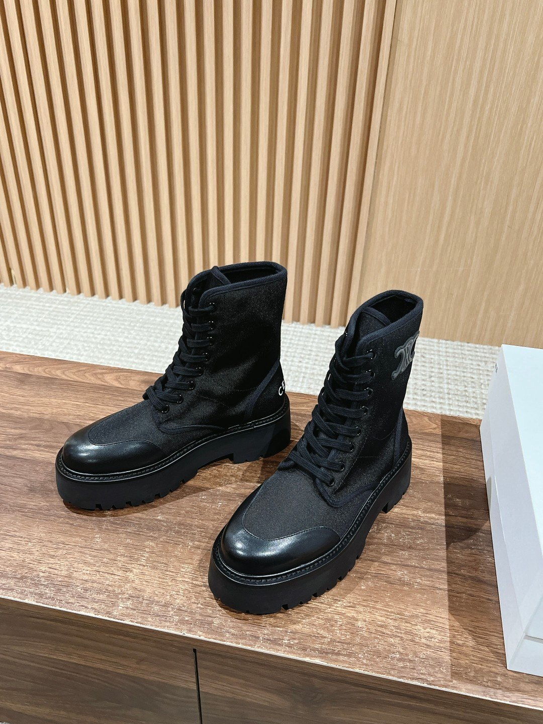 ua Ce**e bulky laced up boot in nylon and shiny bull 4.5cm heel