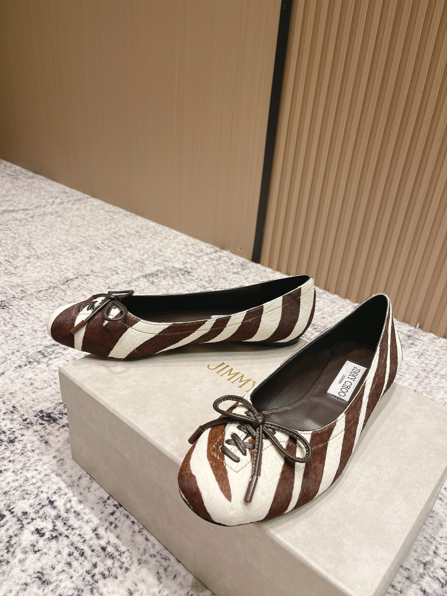 ua Ji*y Ch* scarlett ballerina flats