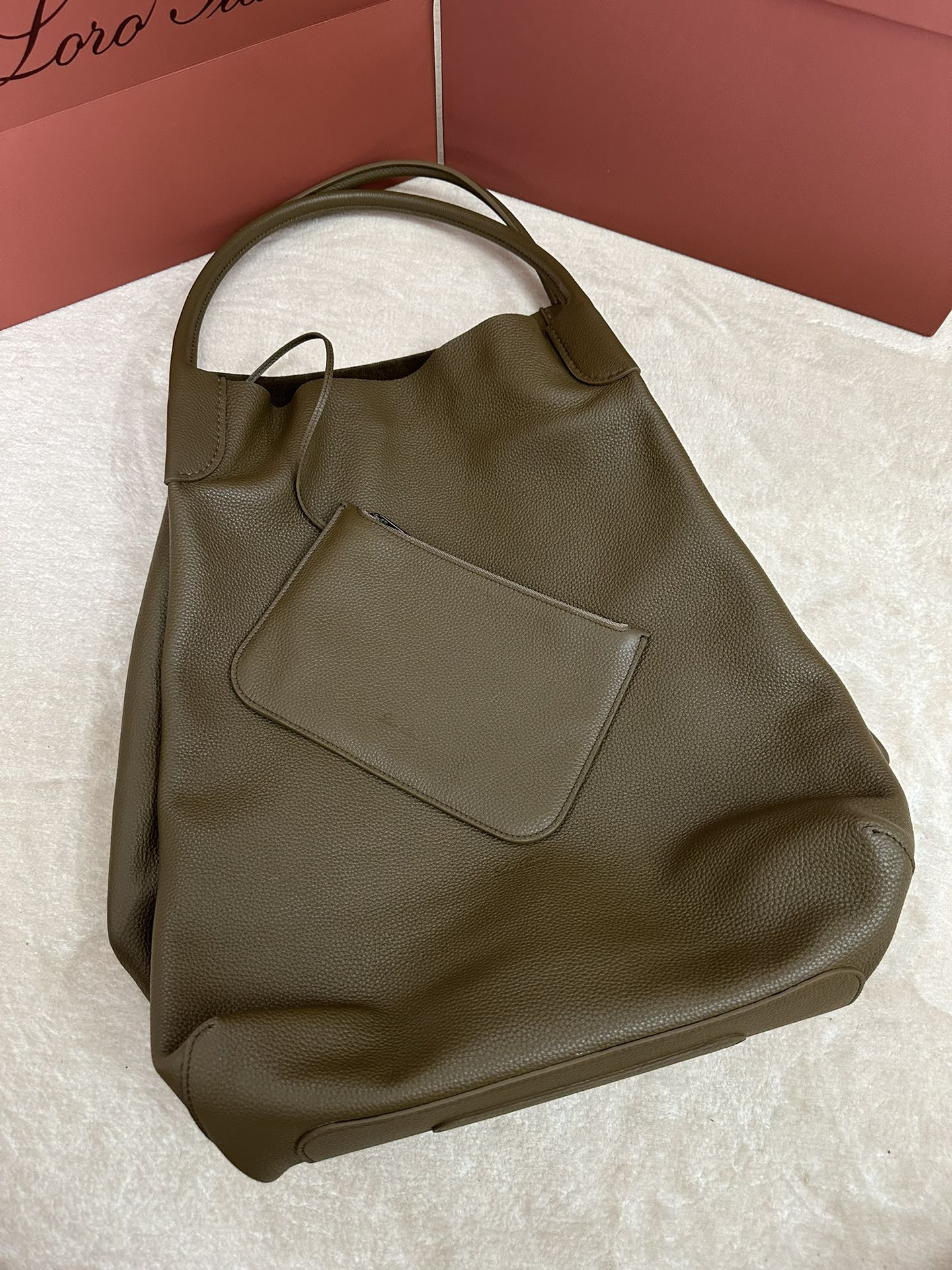 L**o p*ana bale hobo 40x32x27cm handle length 22cm without box