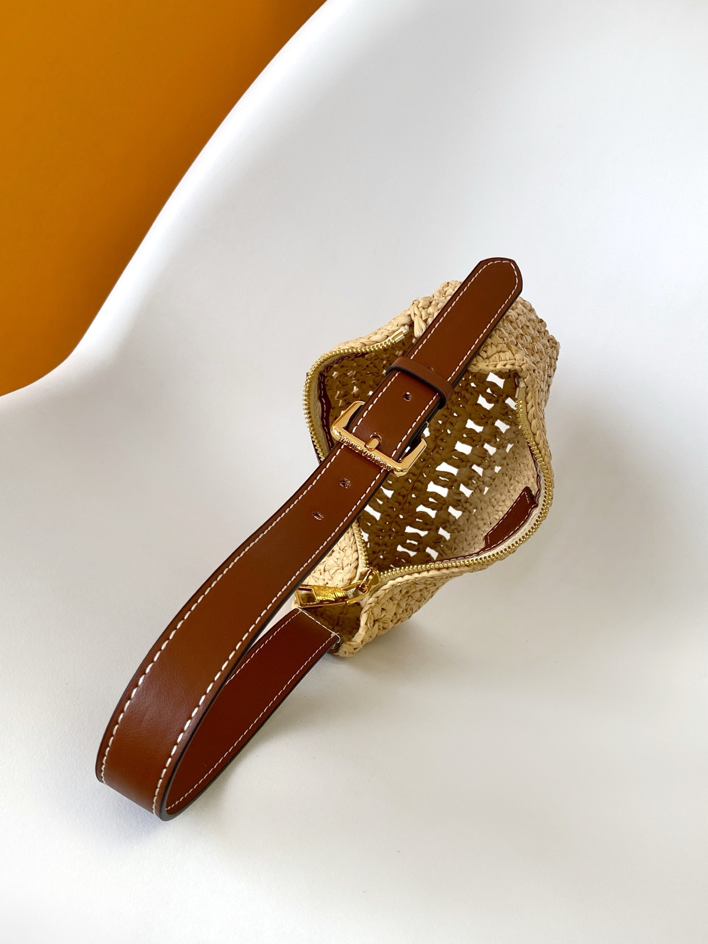 LV Hills Pochette M14304 18.5x11x6.5cm