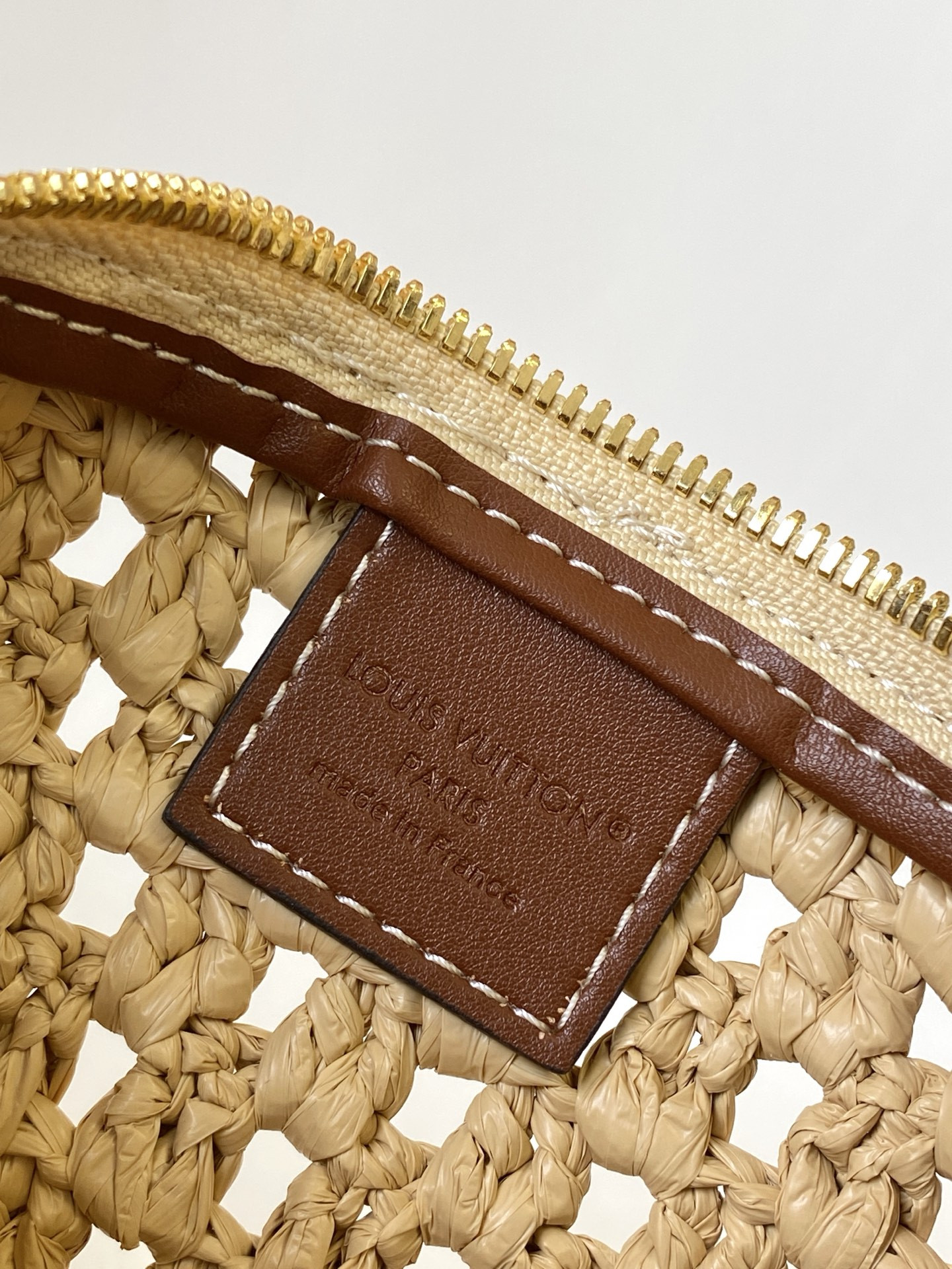 LV Hills Pochette M14304 18.5x11x6.5cm