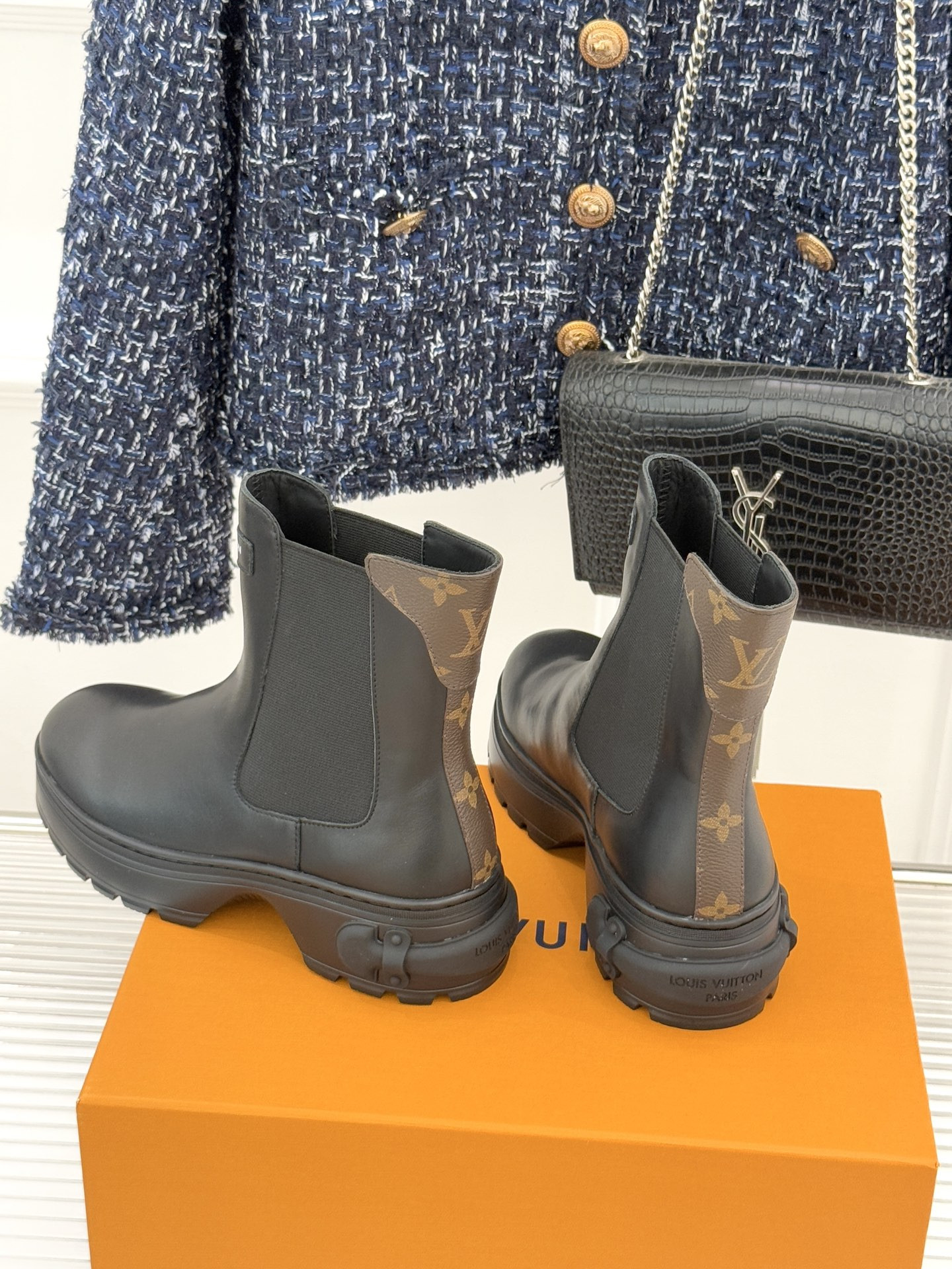 UA LV Squad Chelsea Ankle Boot
